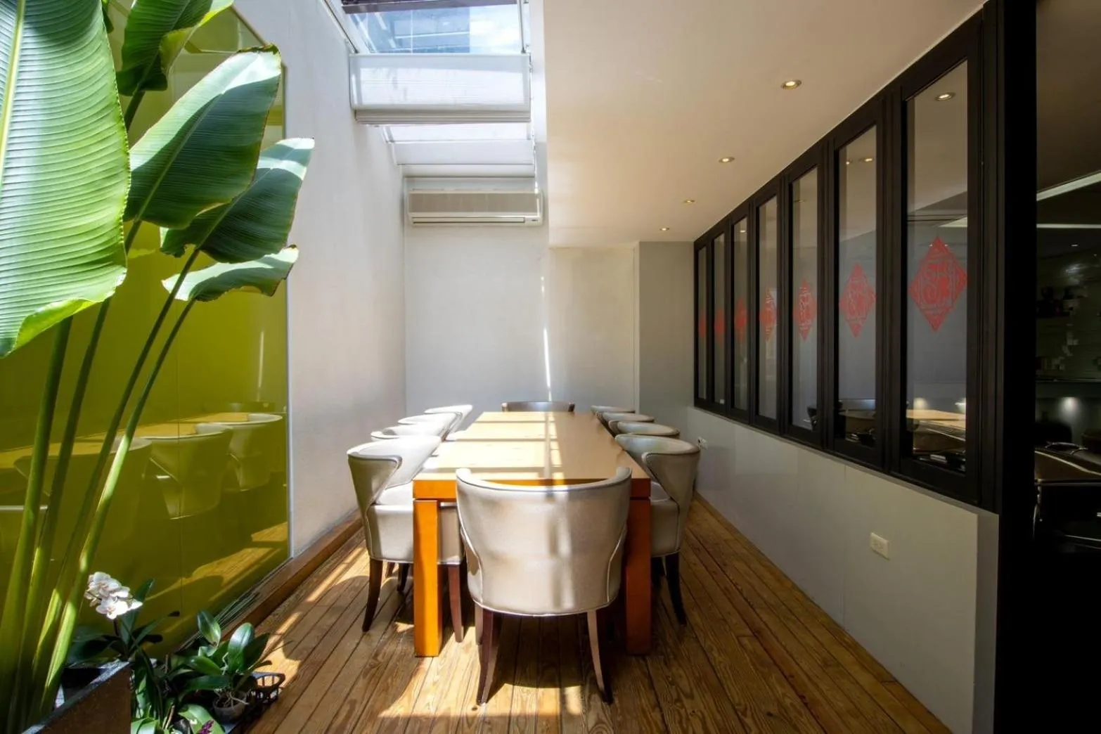 Communal lounge/ TV room in Kapok Hotel & Resorts