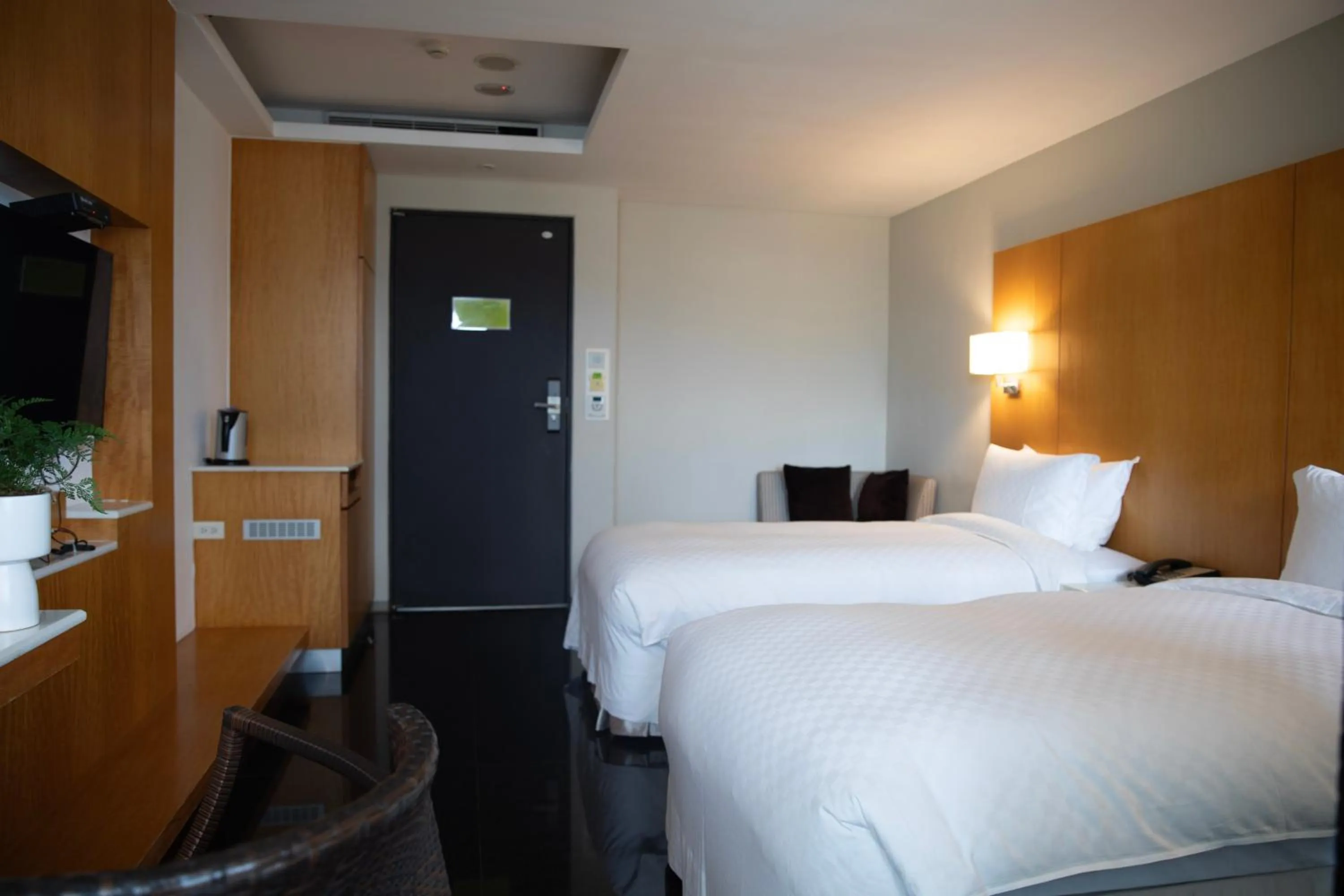 Photo of the whole room, Bed in Kapok Hotel & Resorts