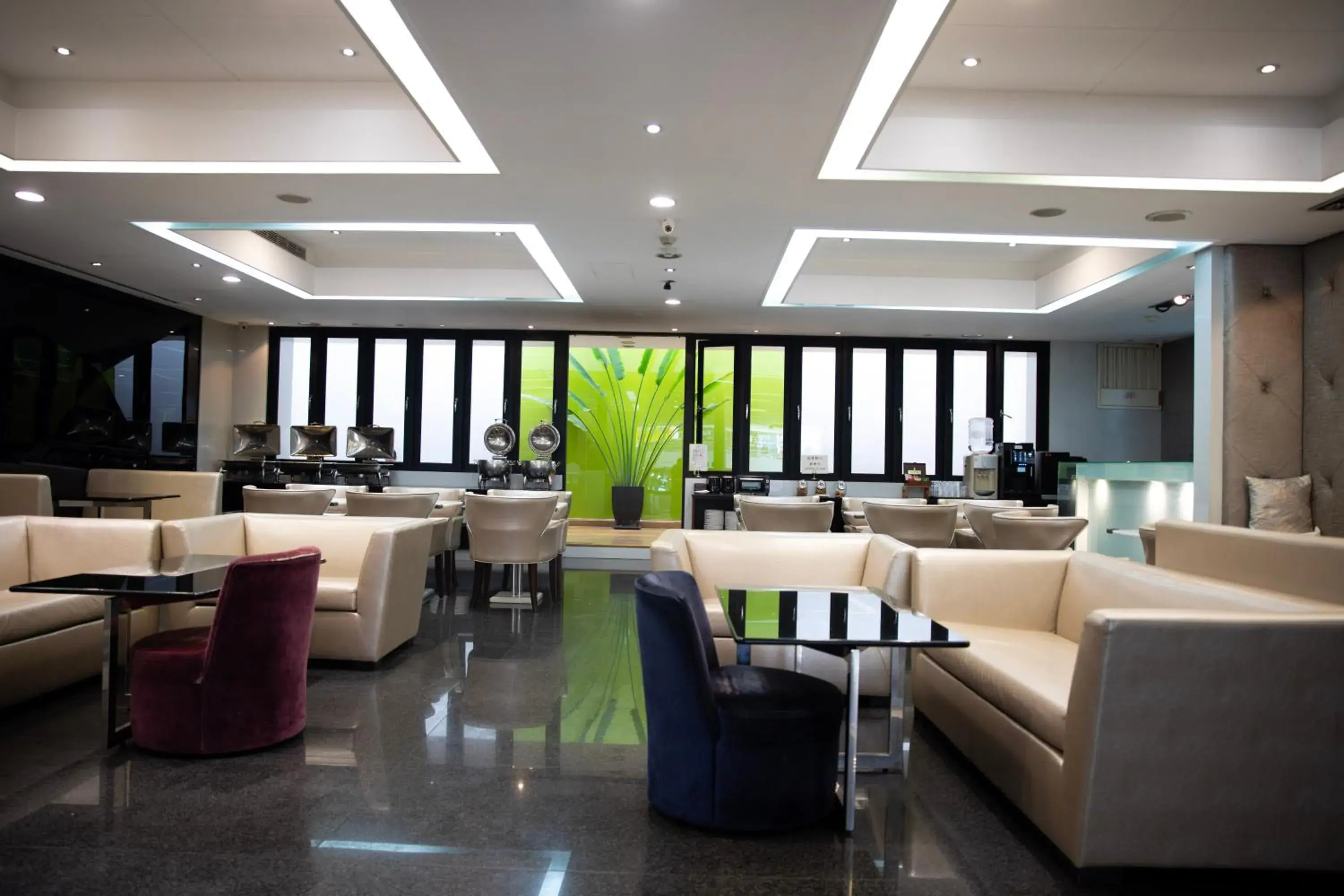 Restaurant/places to eat in Kapok Hotel & Resorts Restaurant/places to eat in Kapok Hotel & Resorts