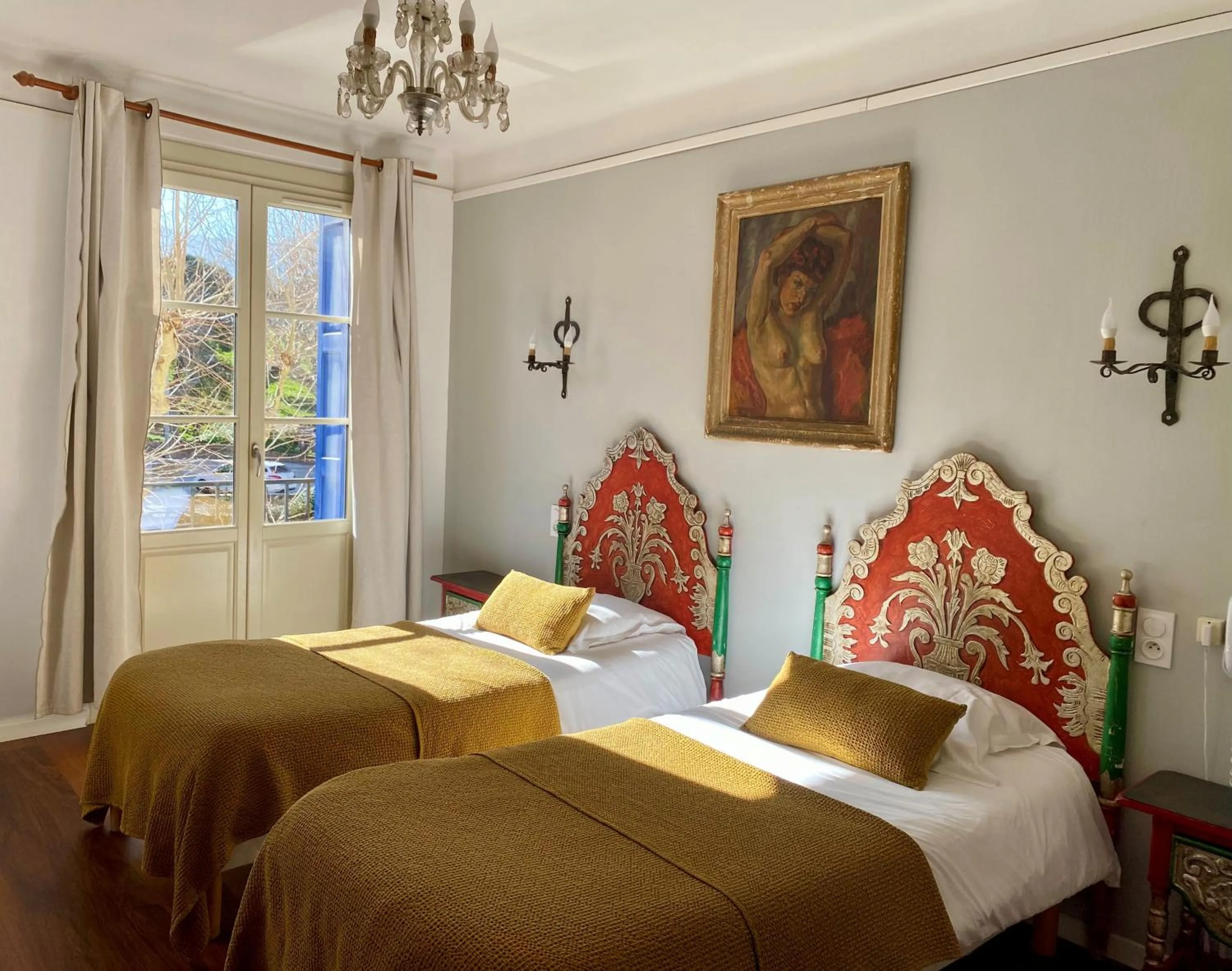 Twin Room in Hôtel des Templiers
