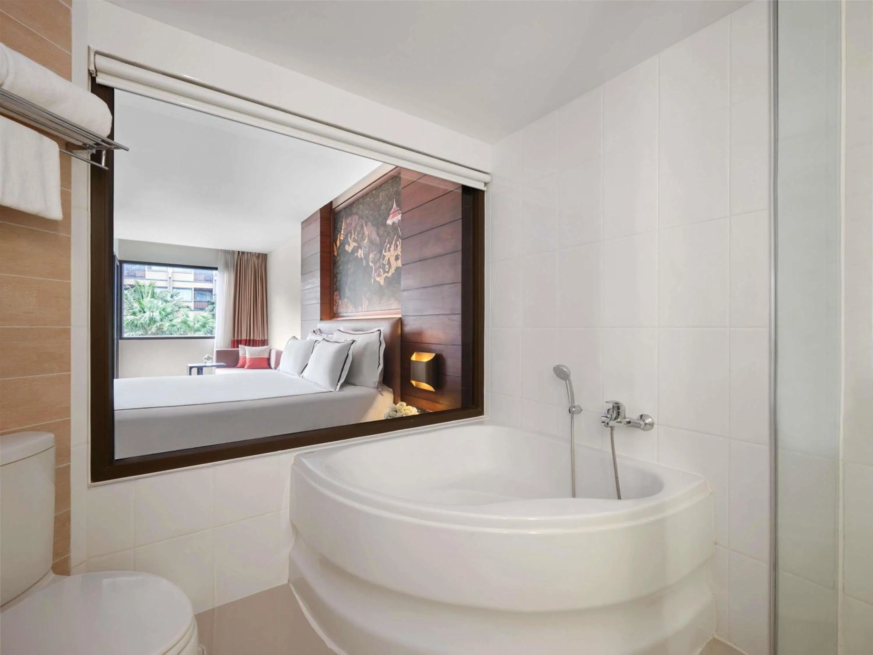 Bedroom, Bed in Novotel Phuket Vintage Park Resort