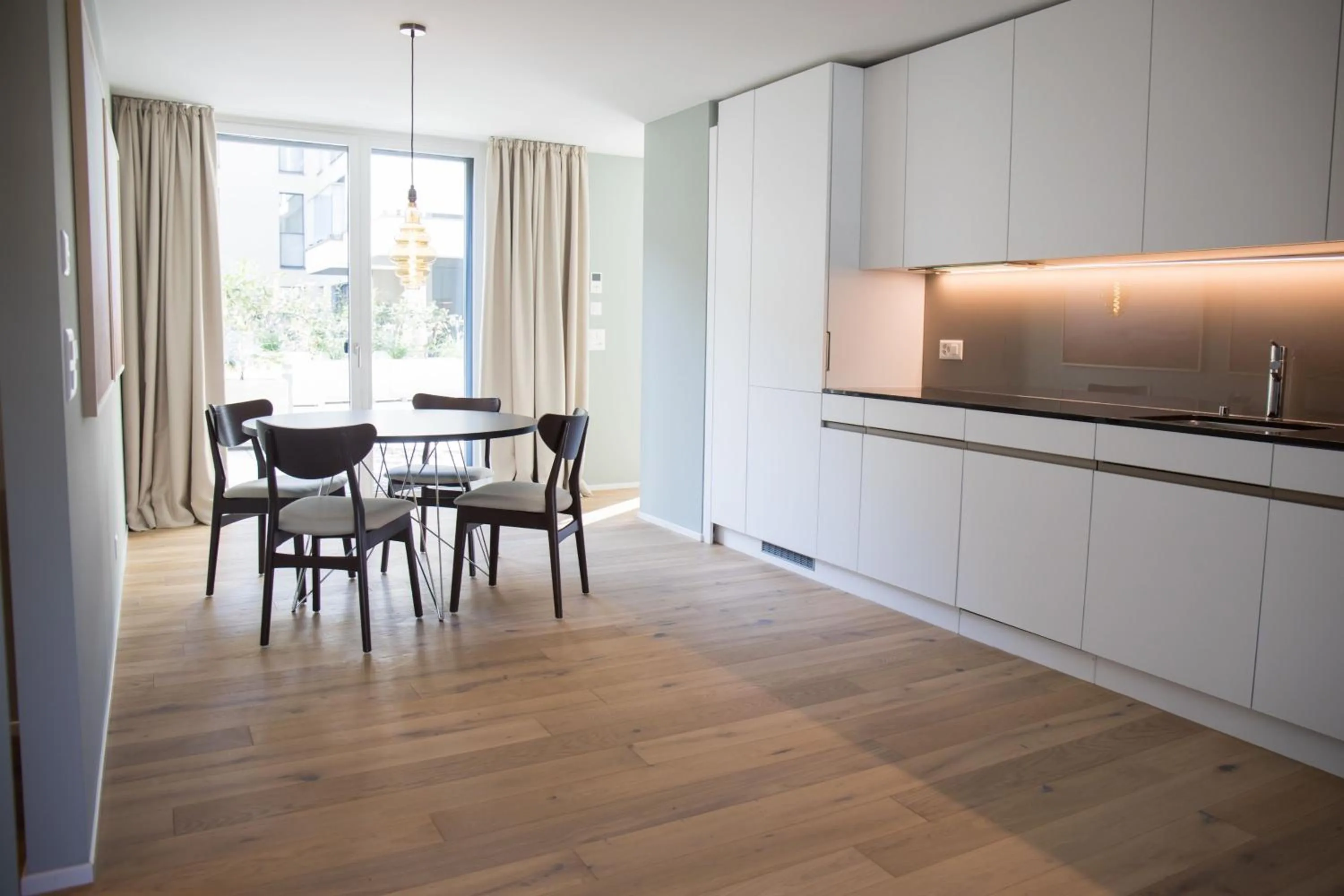 Kitchen or kitchenette in Gubelhof Suites