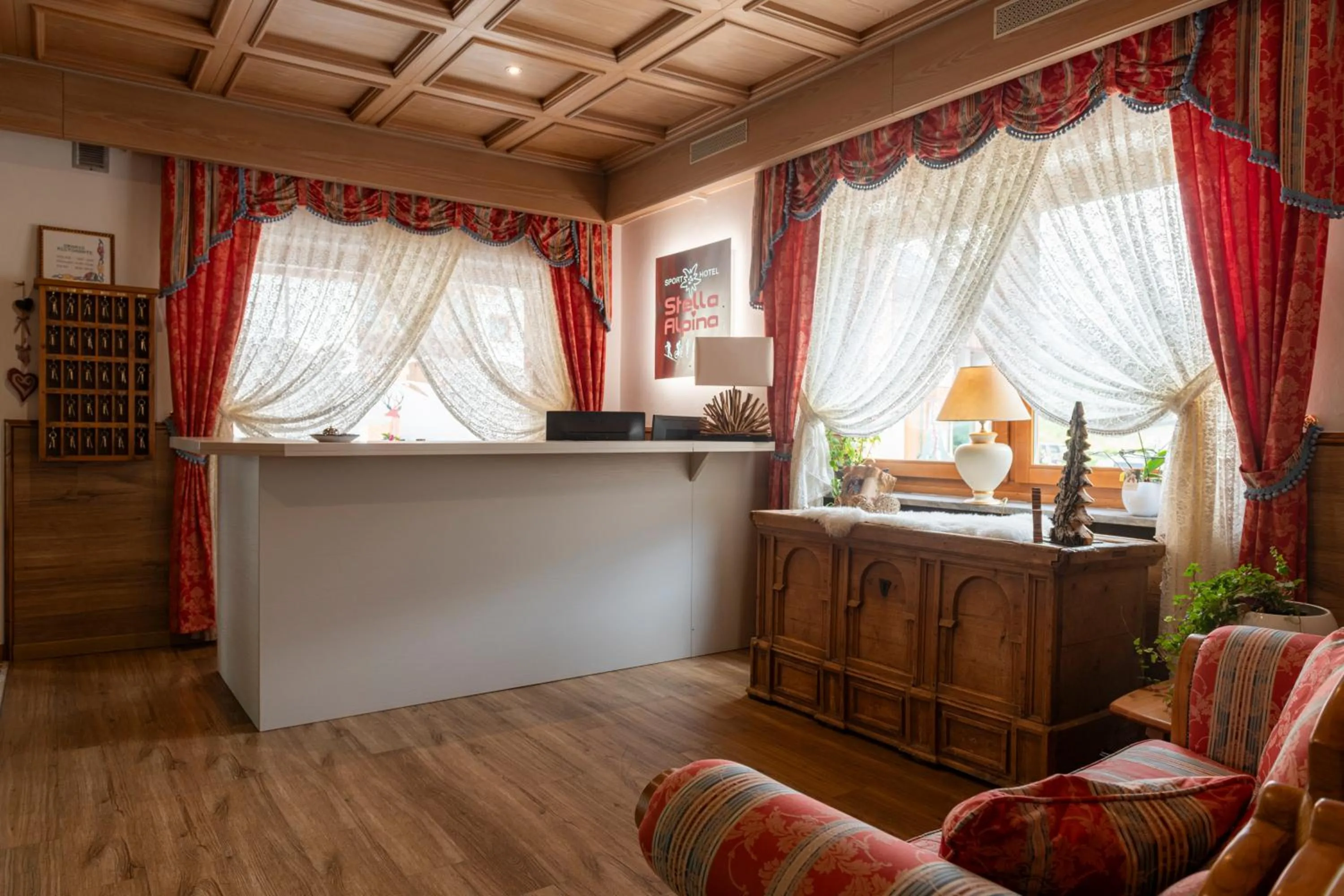Lobby or reception in Sport Hotel Stella Alpina