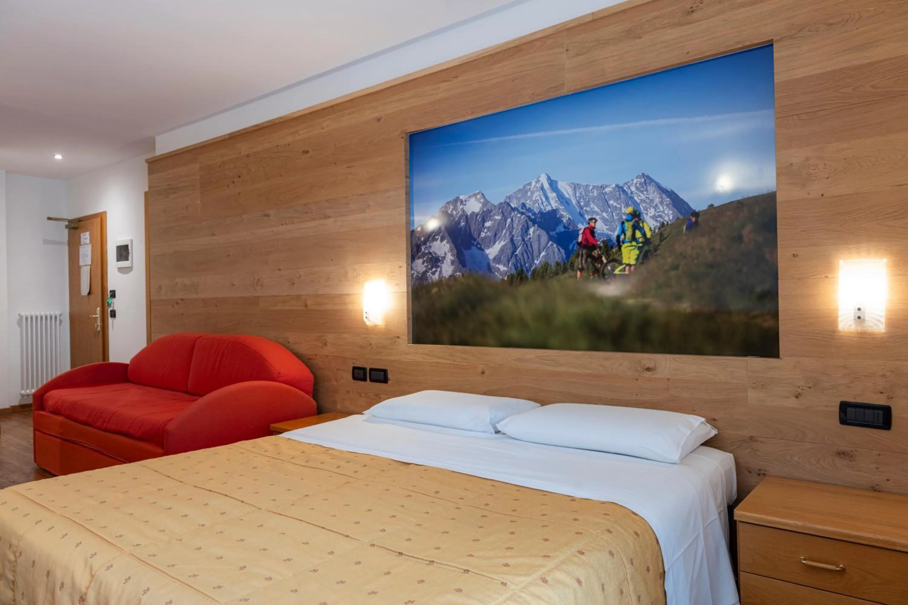 Bedroom, Bed in Sport Hotel Stella Alpina