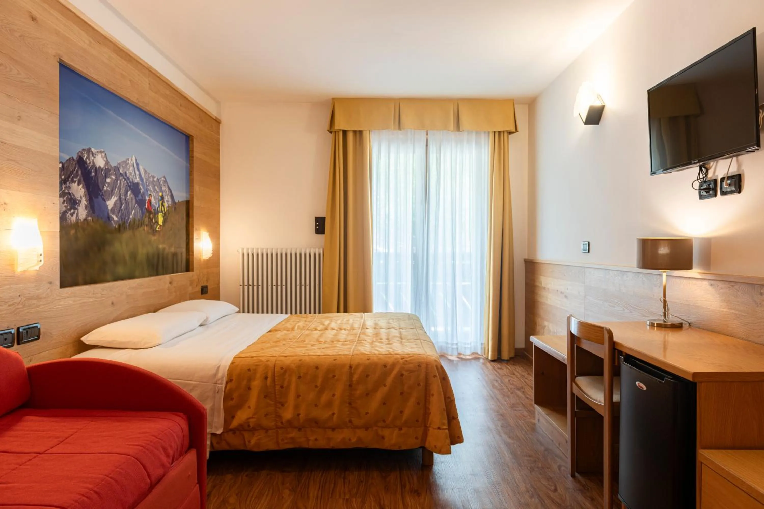 Bedroom, Bed in Sport Hotel Stella Alpina