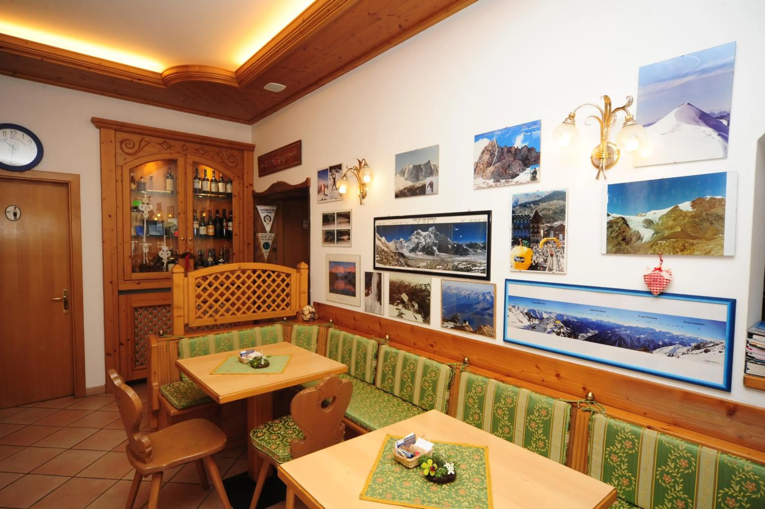 Lounge or bar in Sport Hotel Stella Alpina