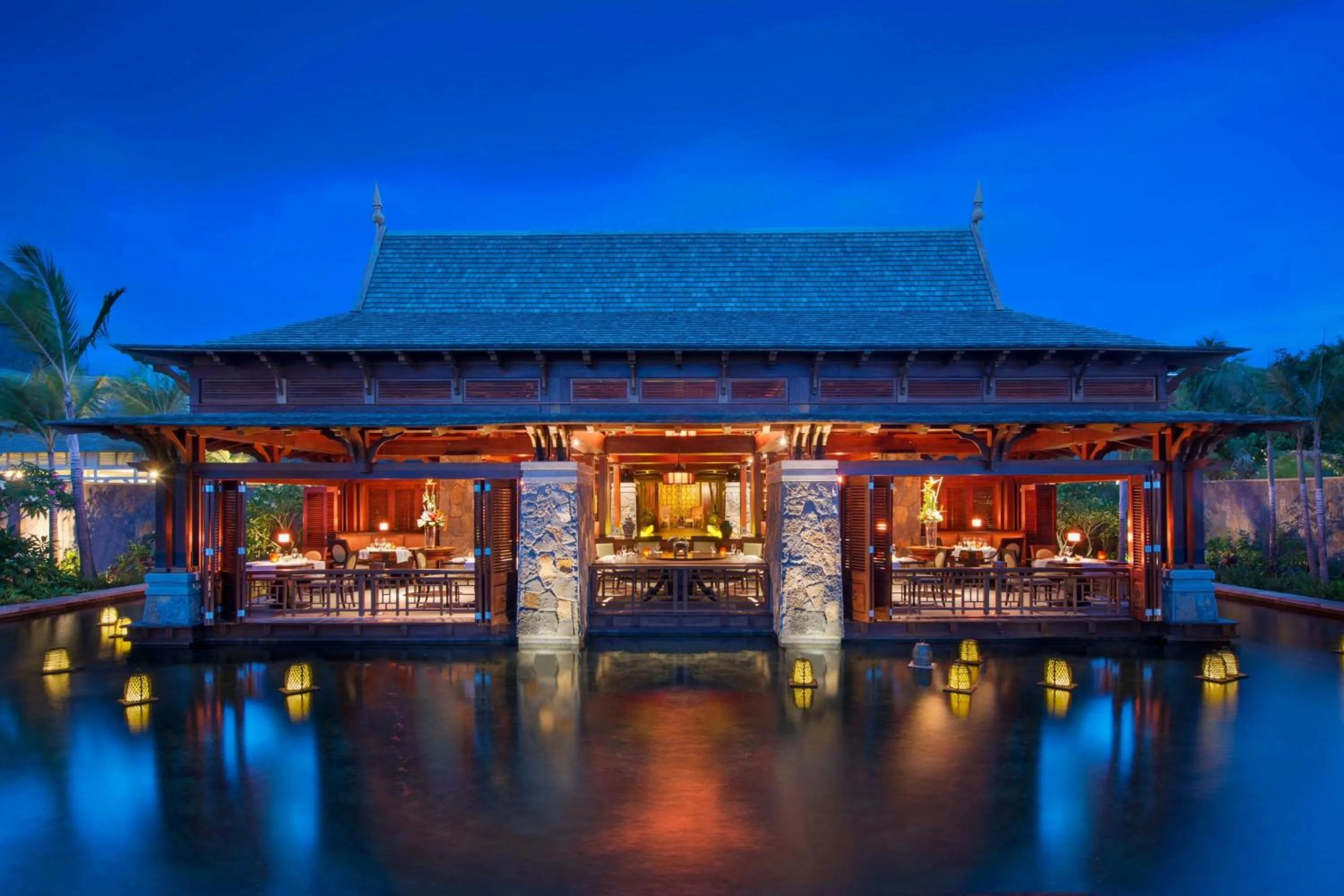 Restaurant/places to eat in The St. Regis Le Morne Resort, Mauritius