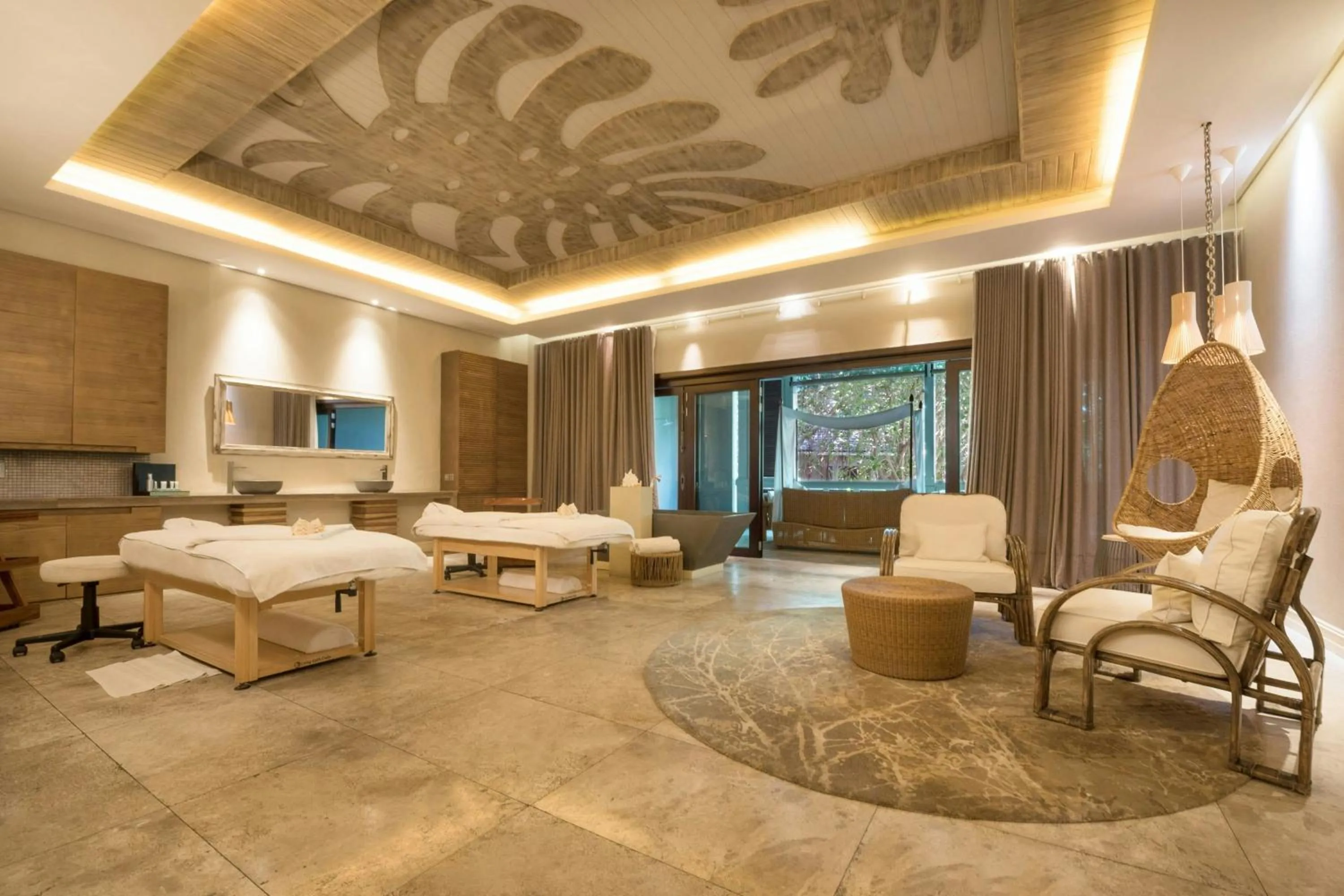 Spa and wellness centre/facilities, Bed in The St. Regis Le Morne Resort, Mauritius