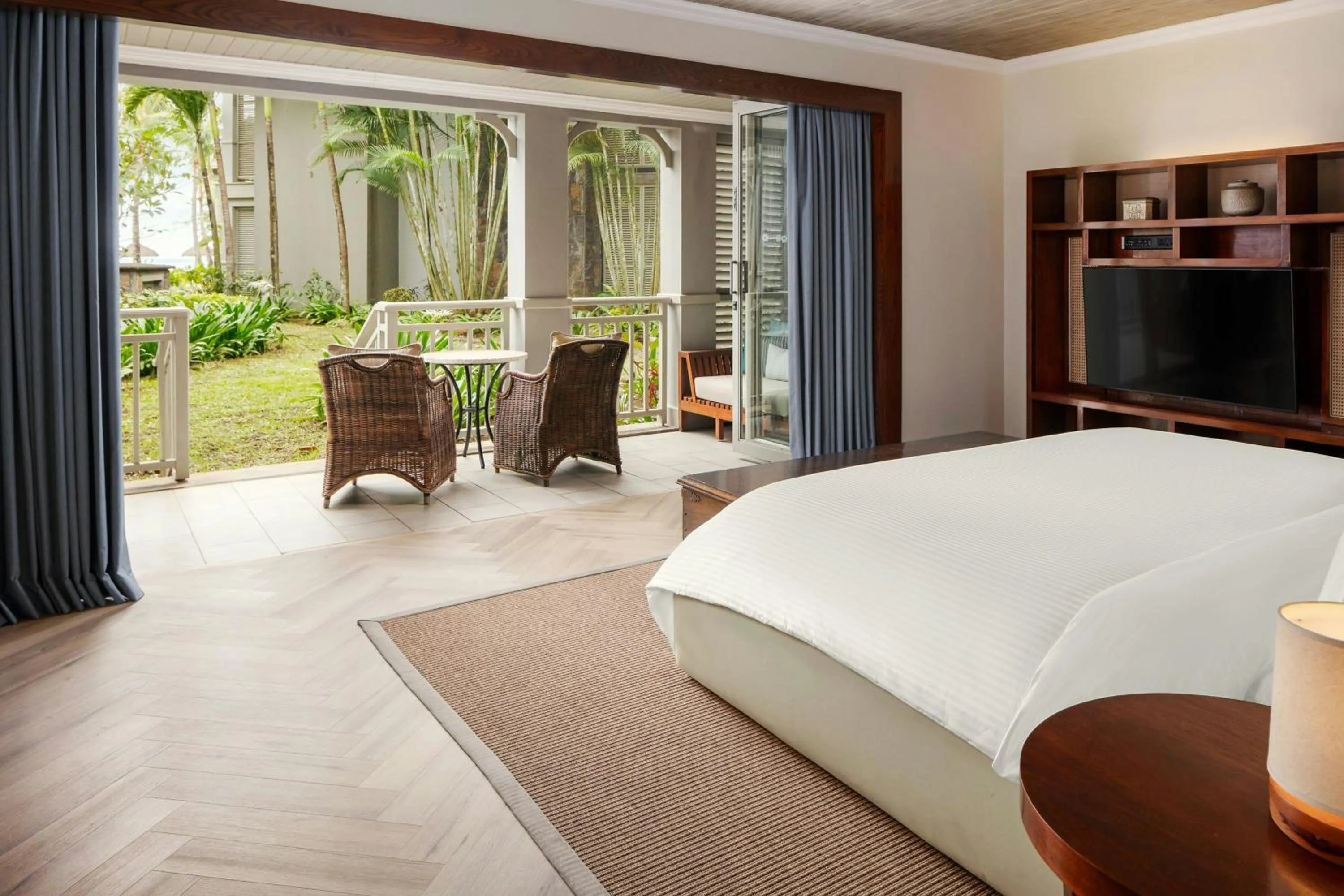 Photo of the whole room, Bed in The St. Regis Le Morne Resort, Mauritius