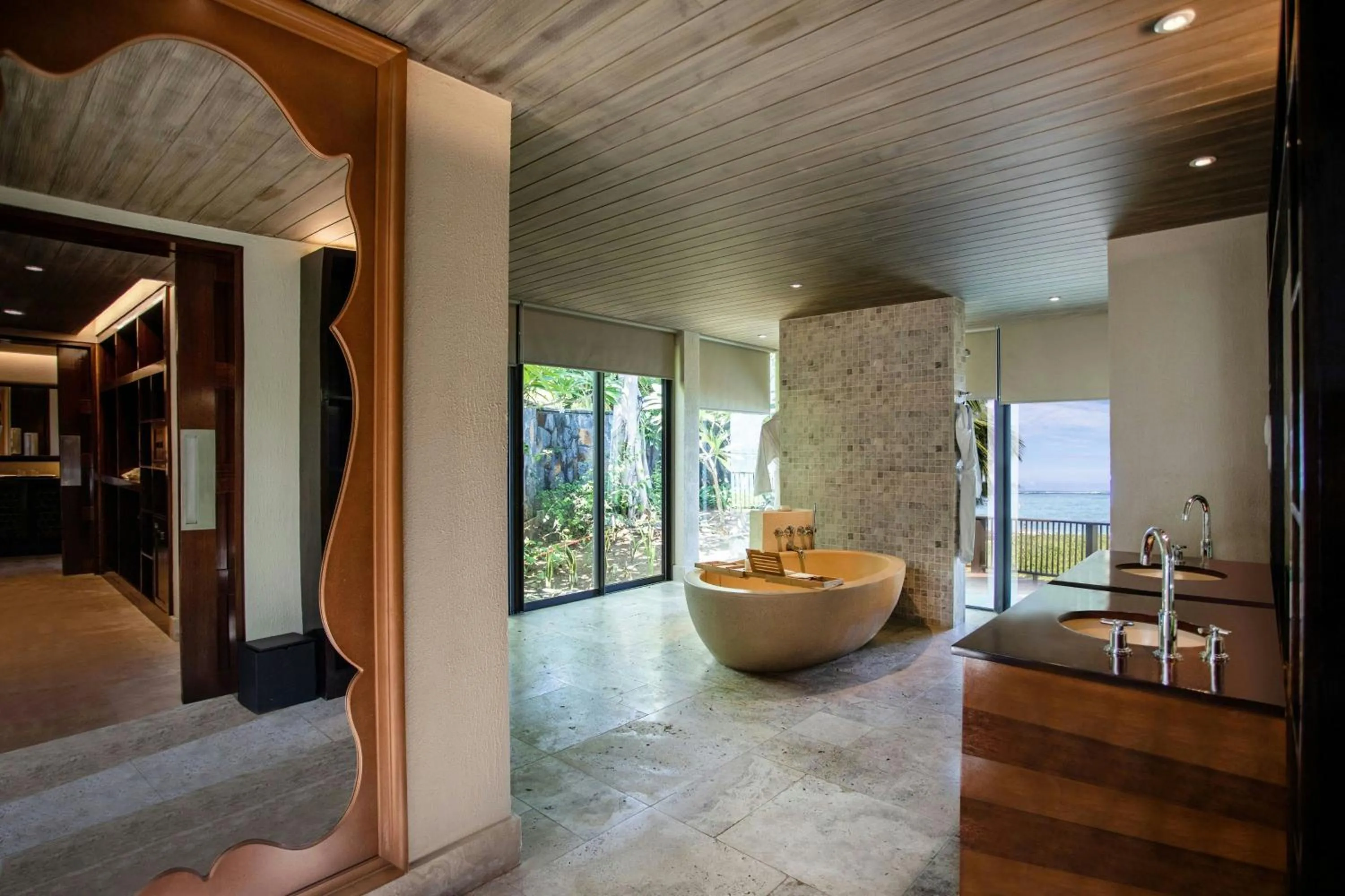 Bathroom in The St. Regis Le Morne Resort, Mauritius