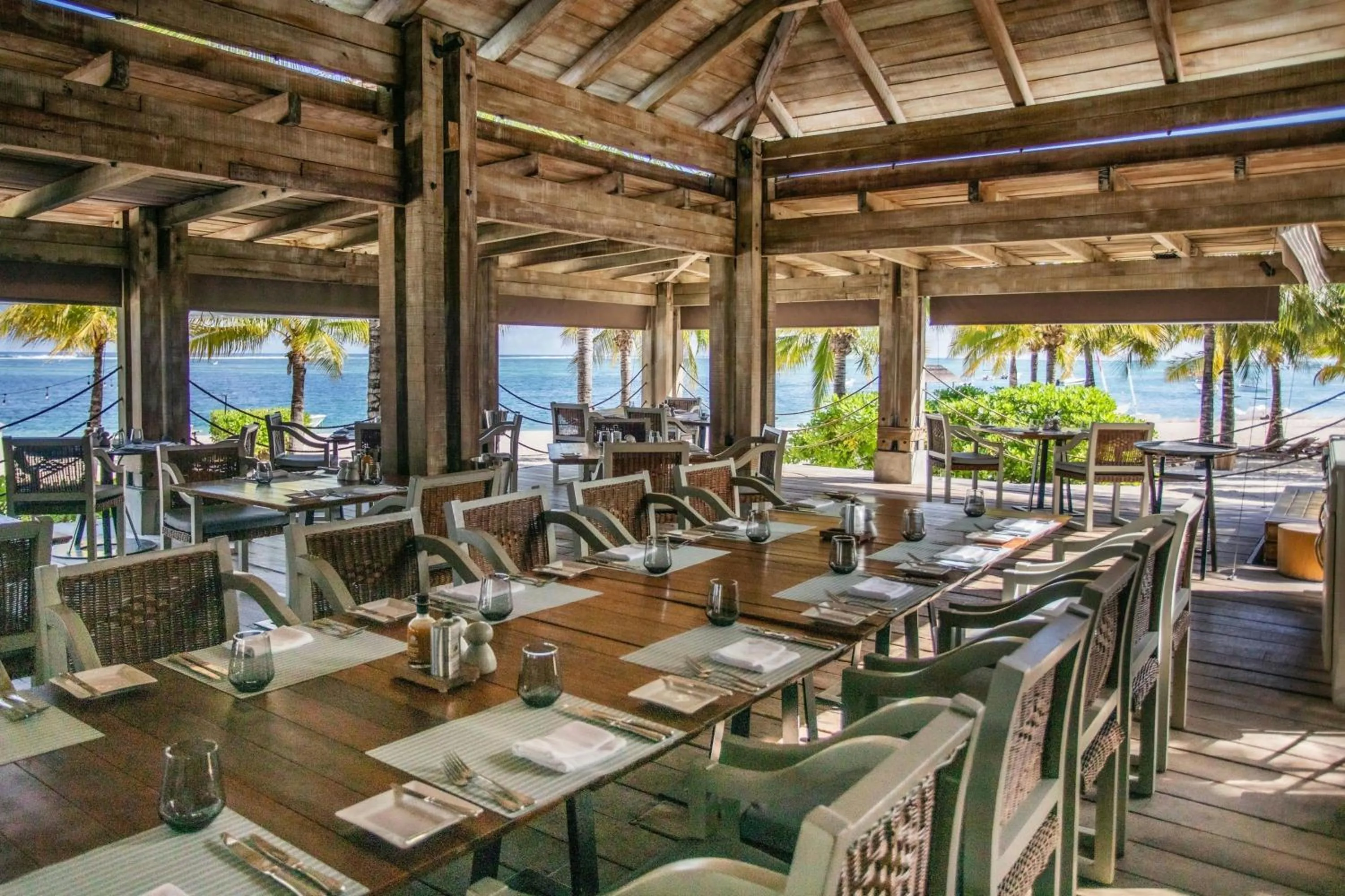 Lounge or bar in JW Marriott Mauritius Resort