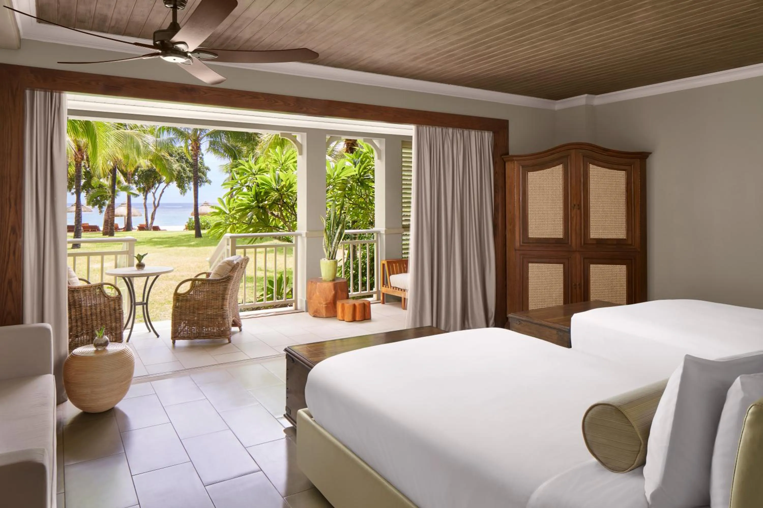 Bed in JW Marriott Mauritius Resort