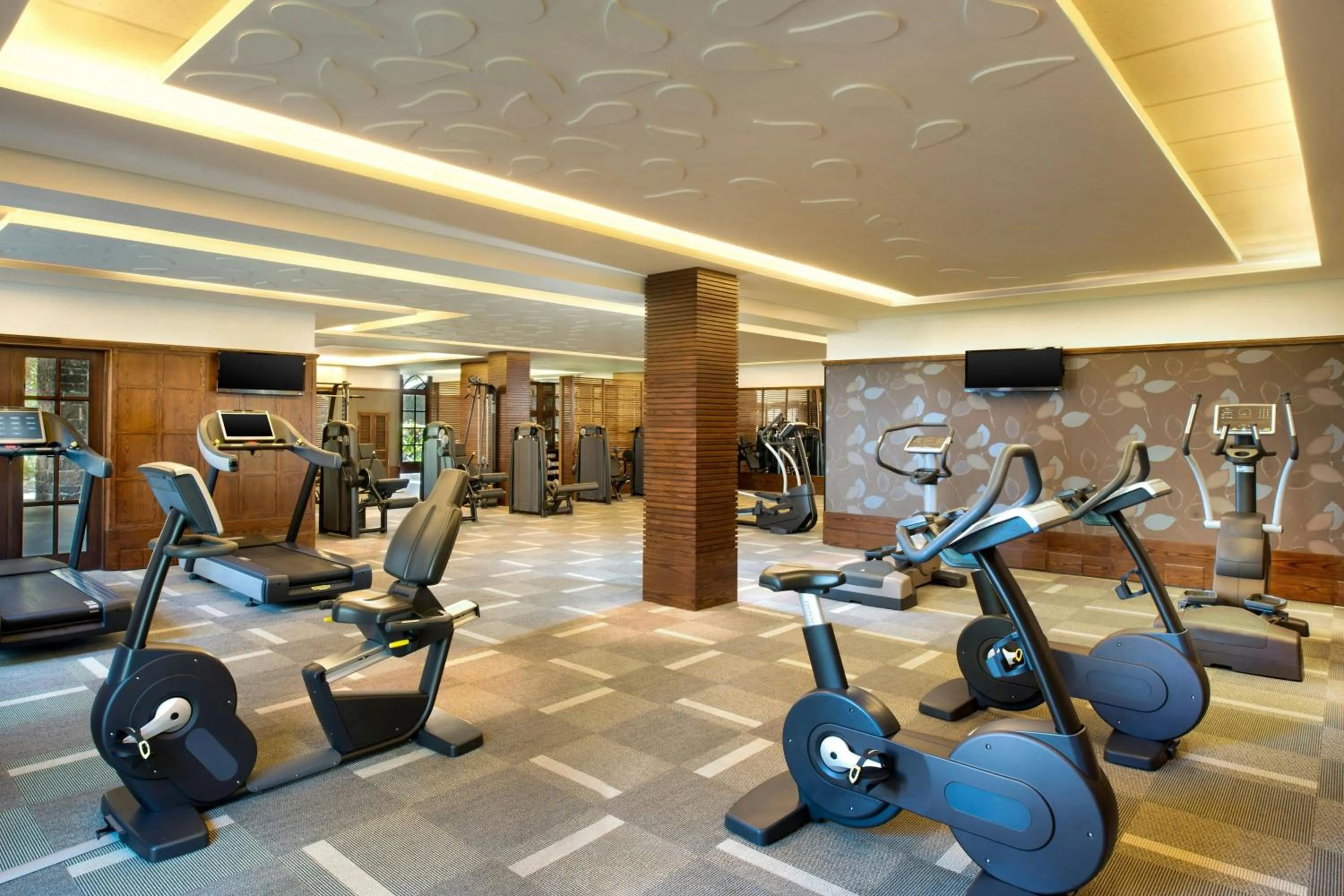 Fitness centre/facilities in JW Marriott Mauritius Resort