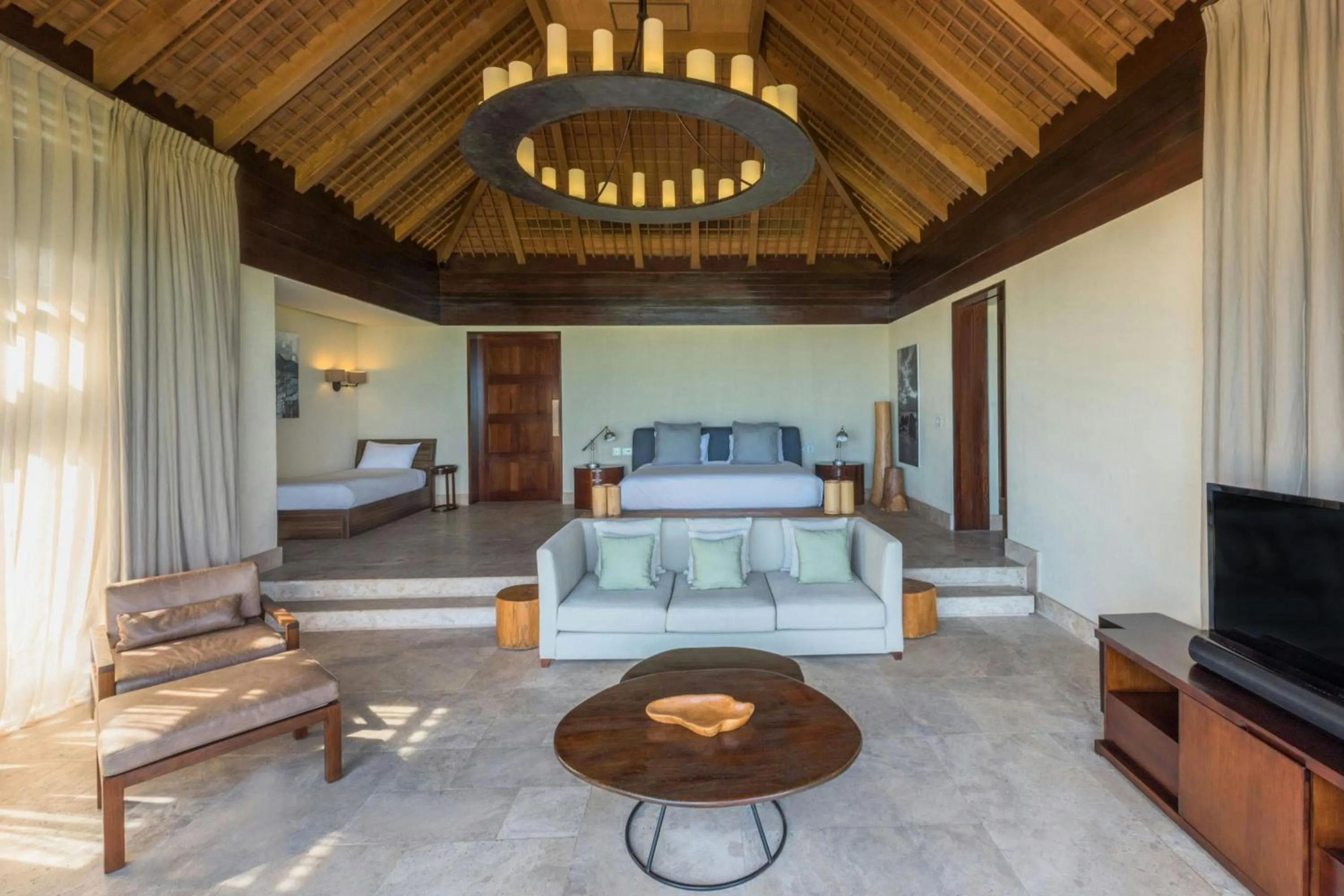 Bedroom, Bed in The St. Regis Le Morne Resort, Mauritius
