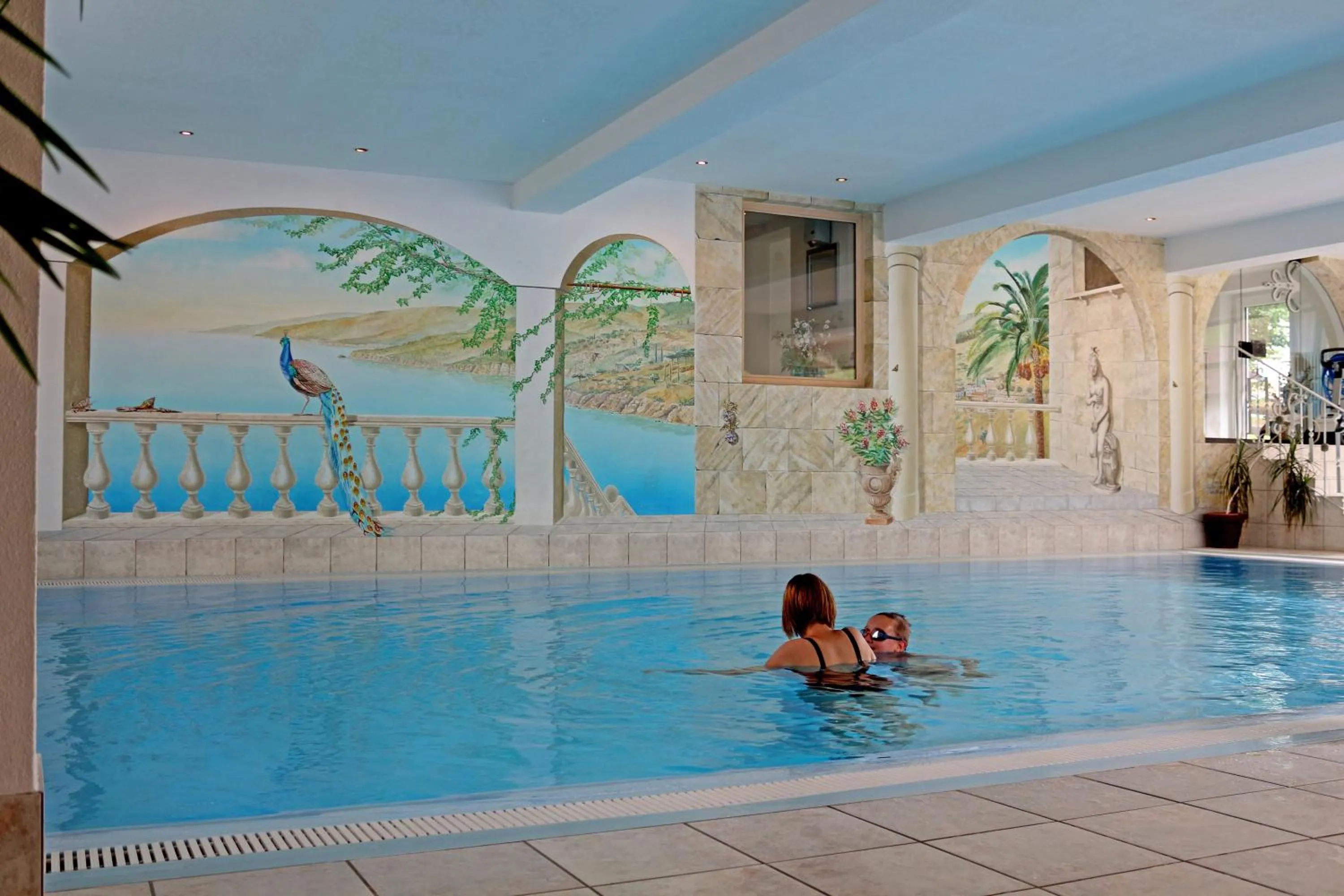 Swimming pool in Alpenhotel Regina