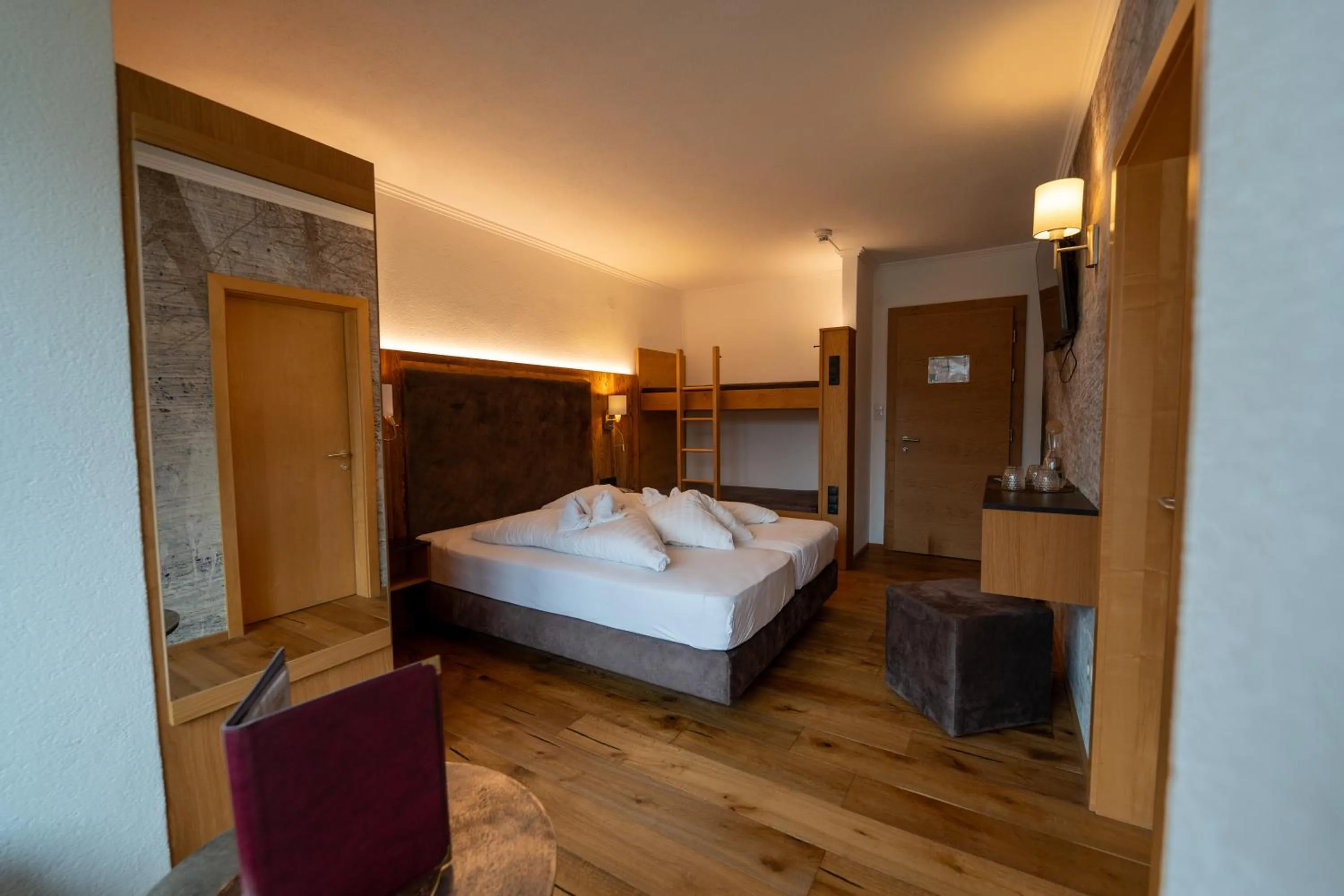 Bed in Alpenhotel Regina