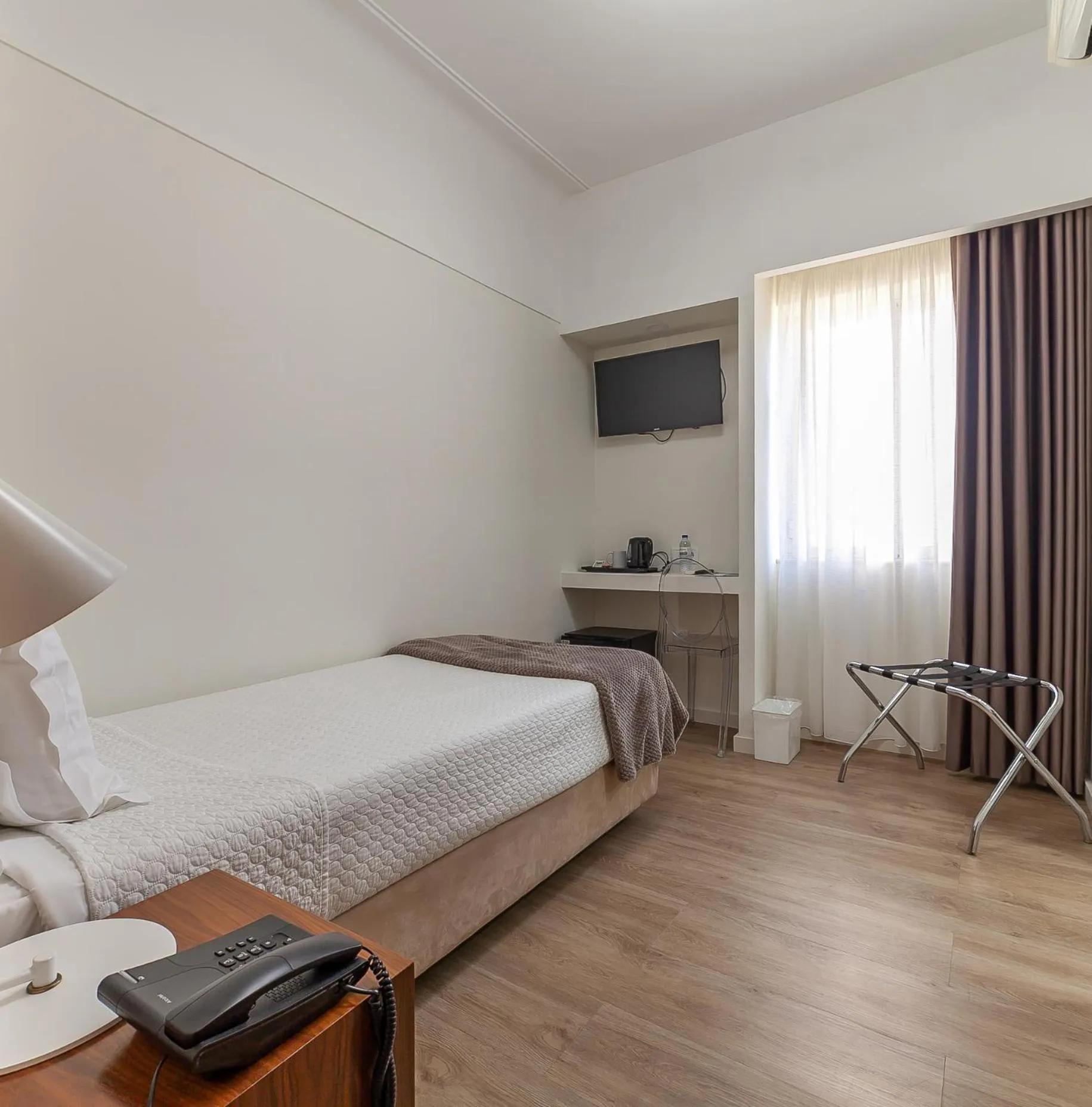 Bed in Hotel Porto Mar