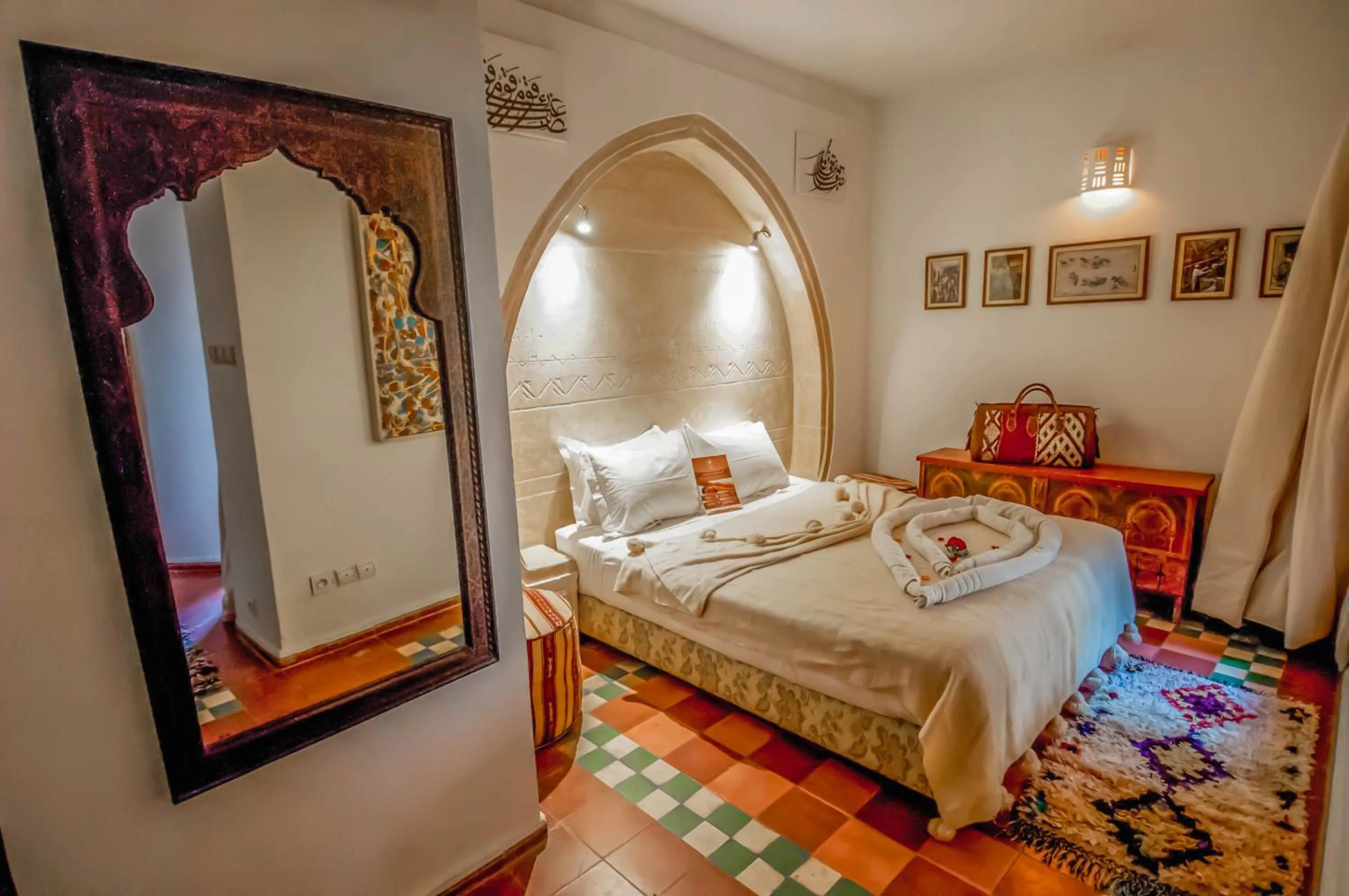 Bed in Riad Chorfa
