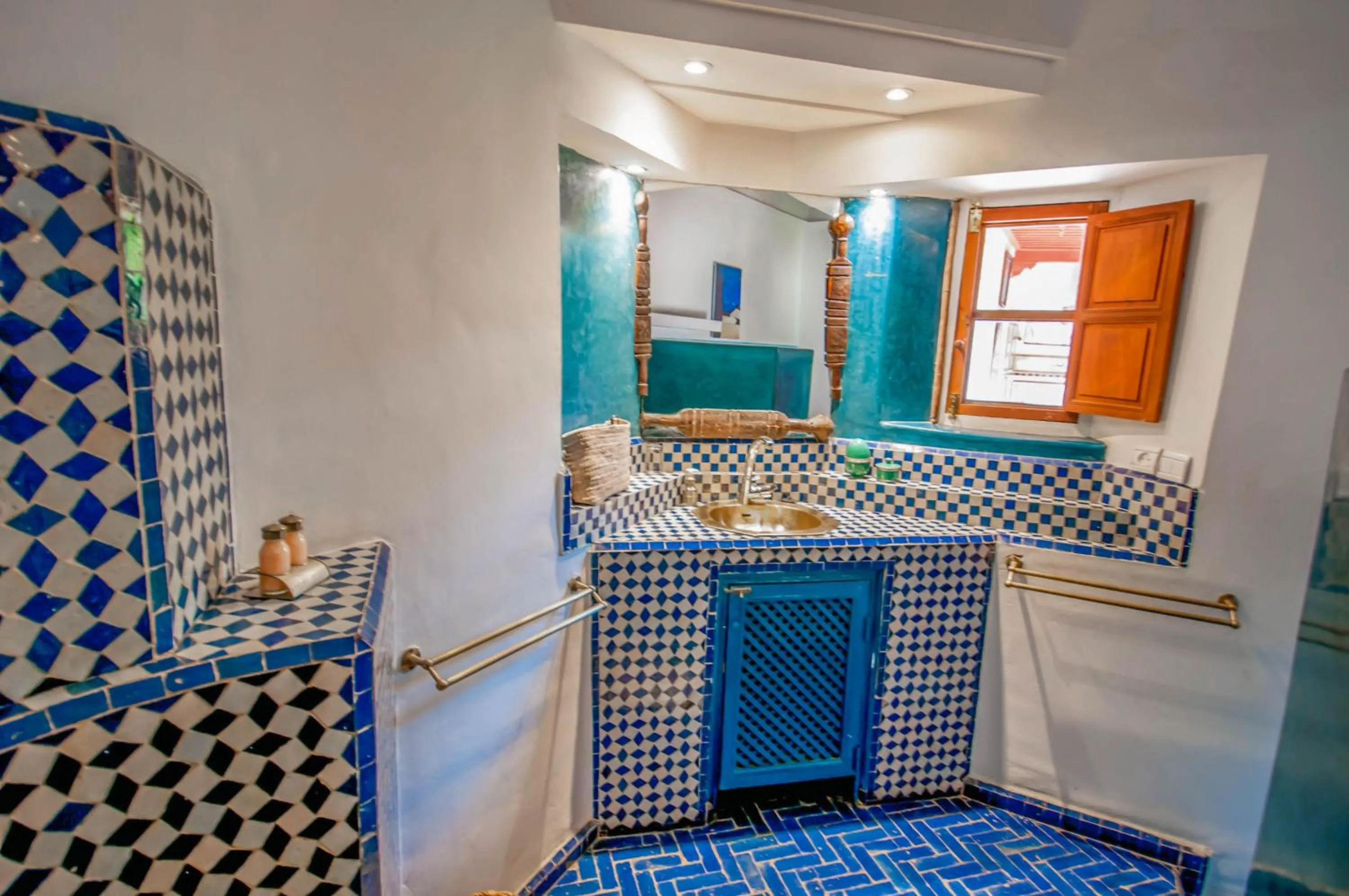 Bathroom in Riad Chorfa