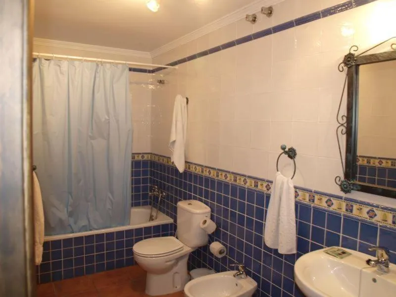 Bathroom in Apartahotel 4 vientos