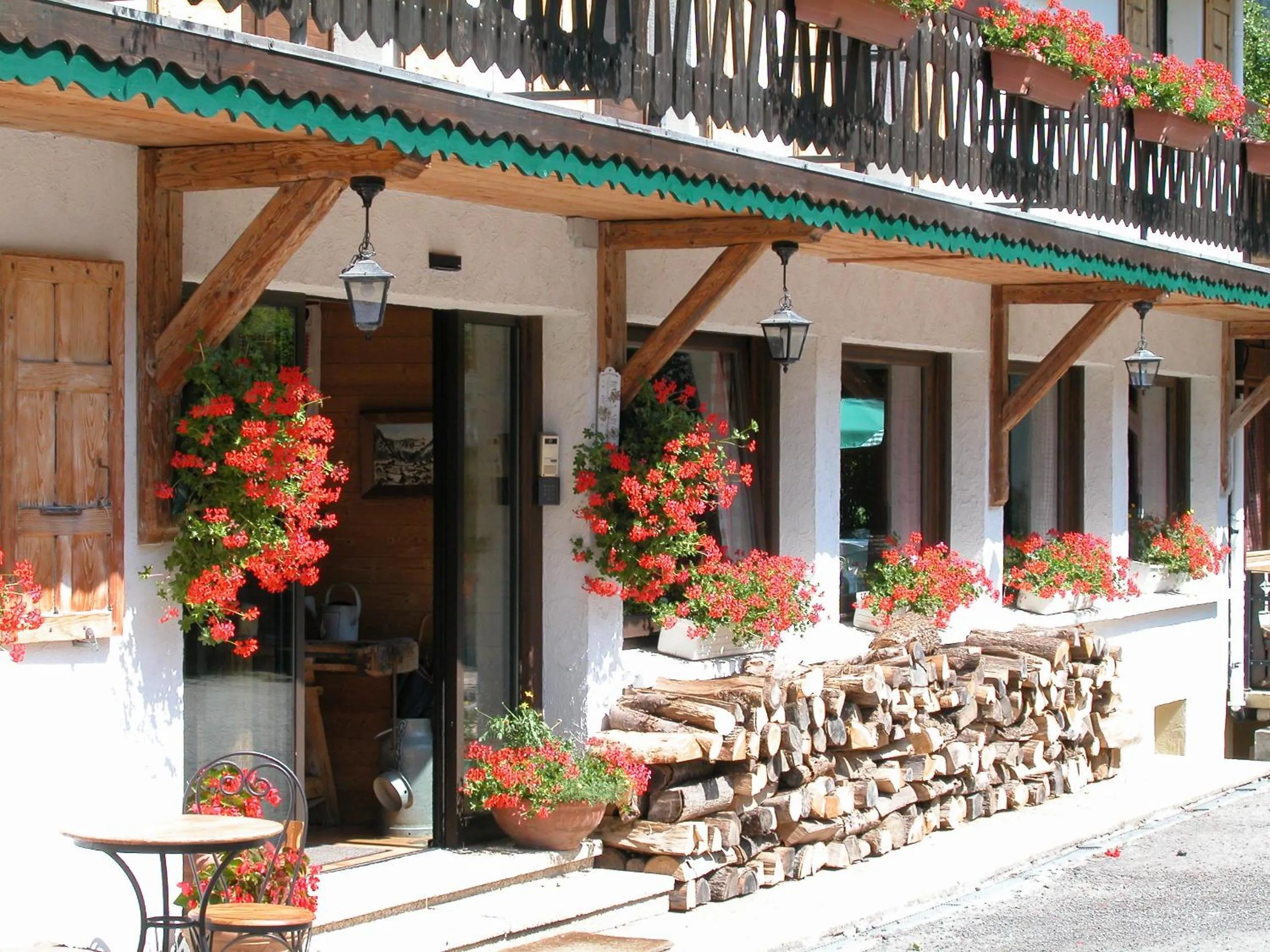 Property building in Fleur des Neiges