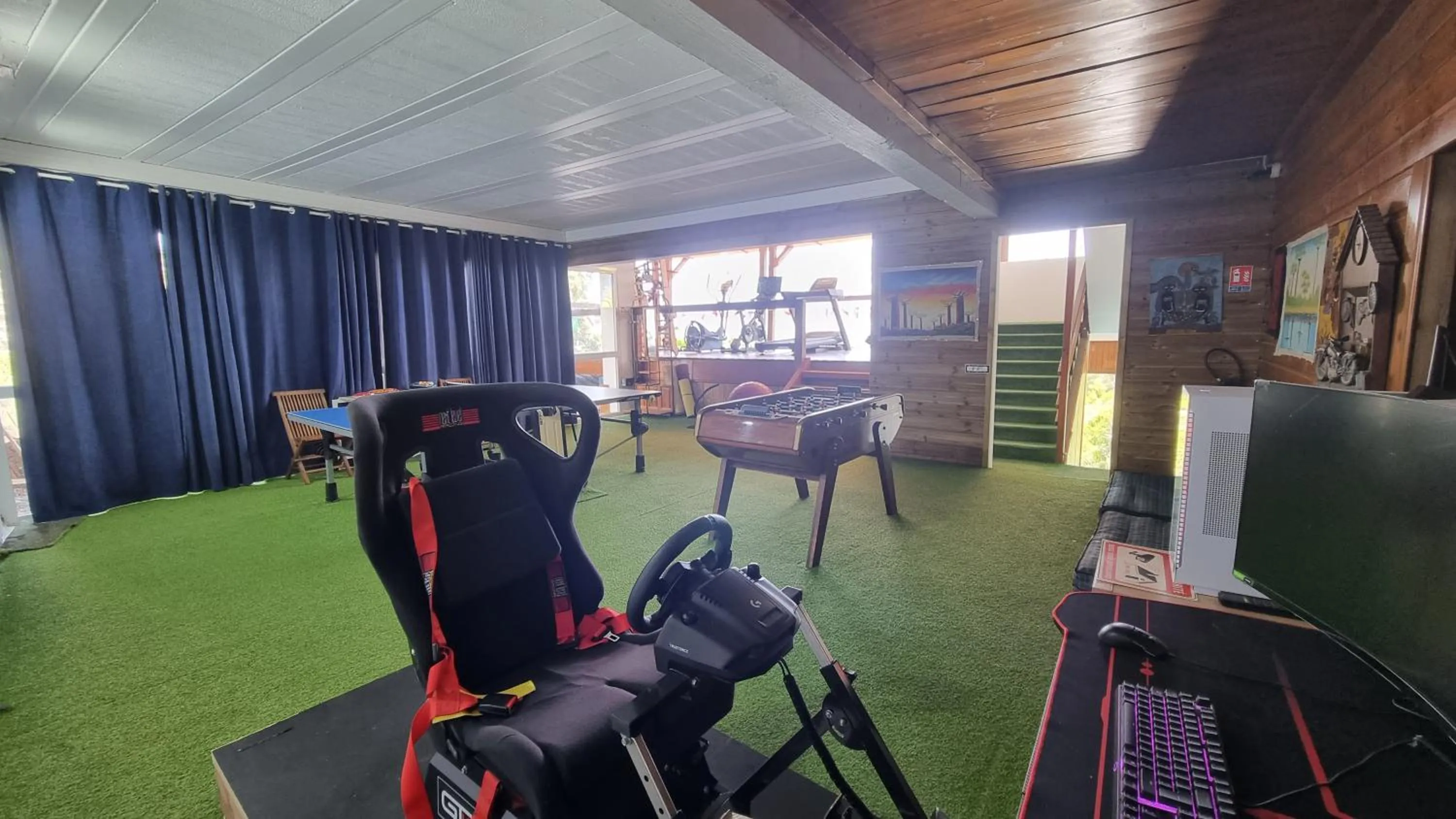 Game Room in Villa Des Remparts