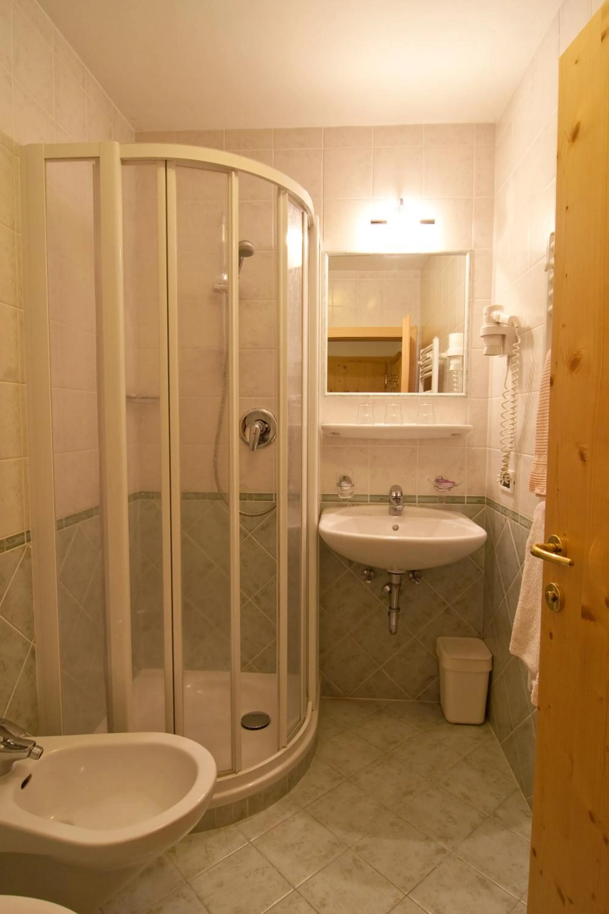 Bathroom in Pension Enzian