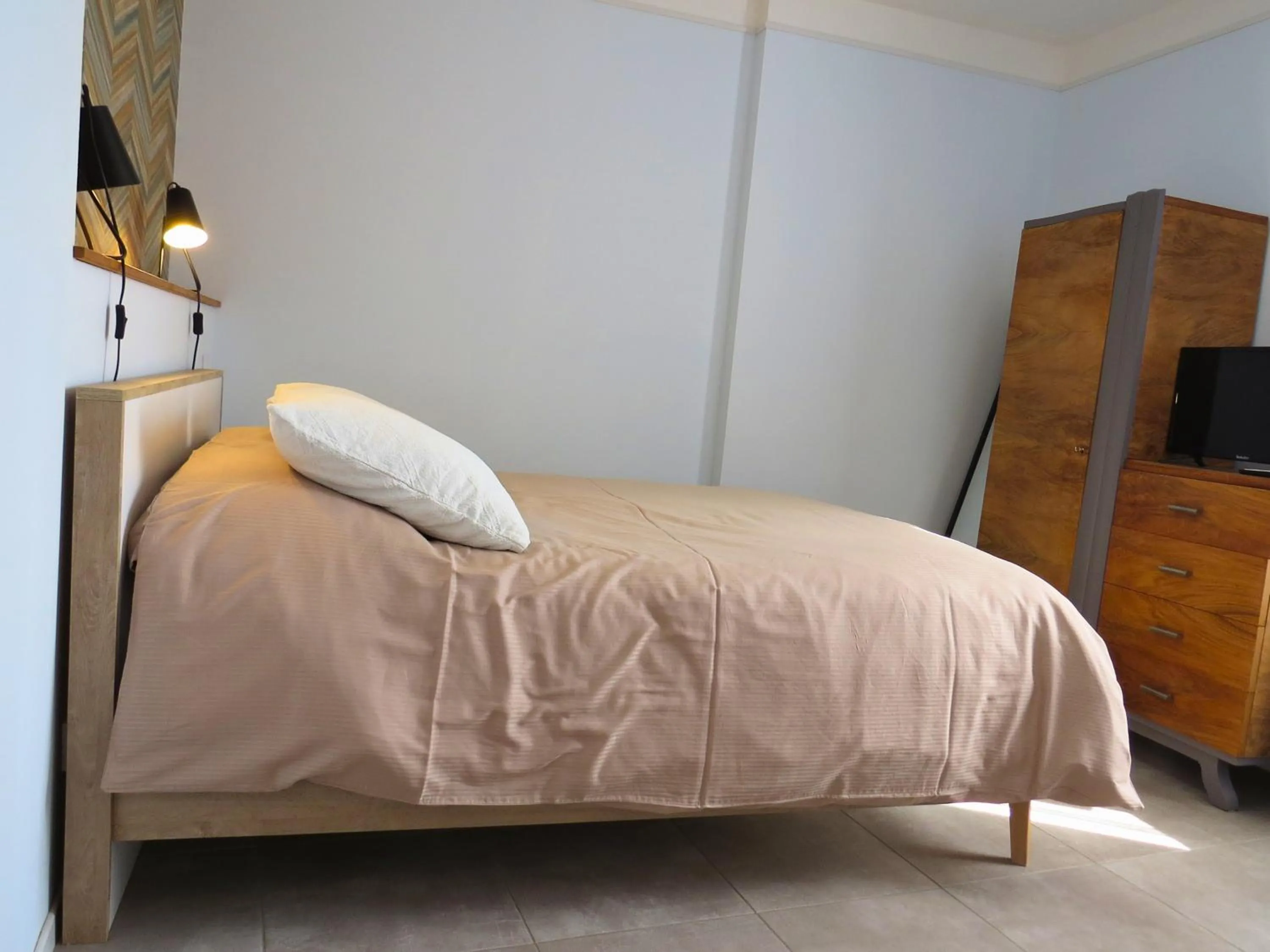 Bedroom, Bed in Maison d'hôtes La Bignone