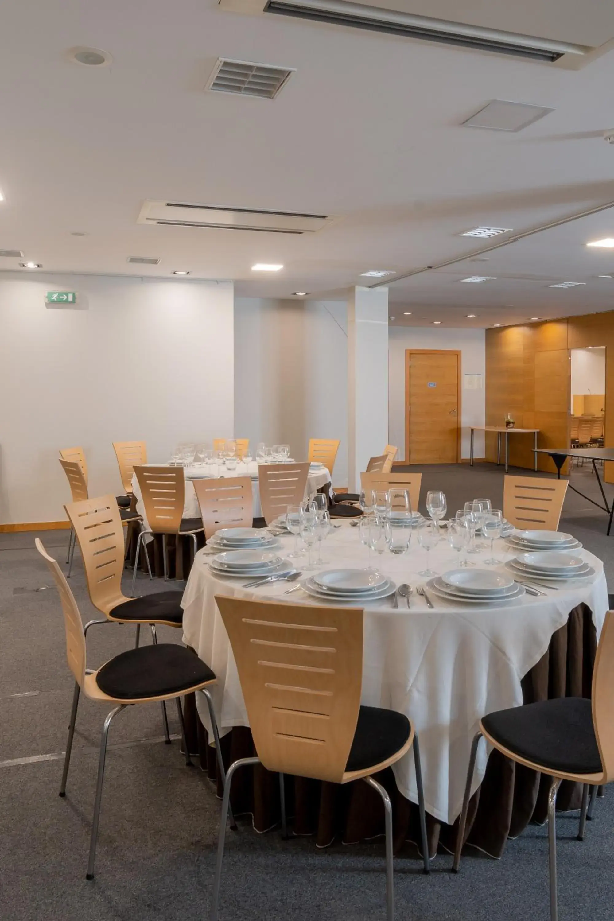 Food and drinks in Lavanda Hotel Miravillas Food and drinks in Lavanda Hotel Miravillas