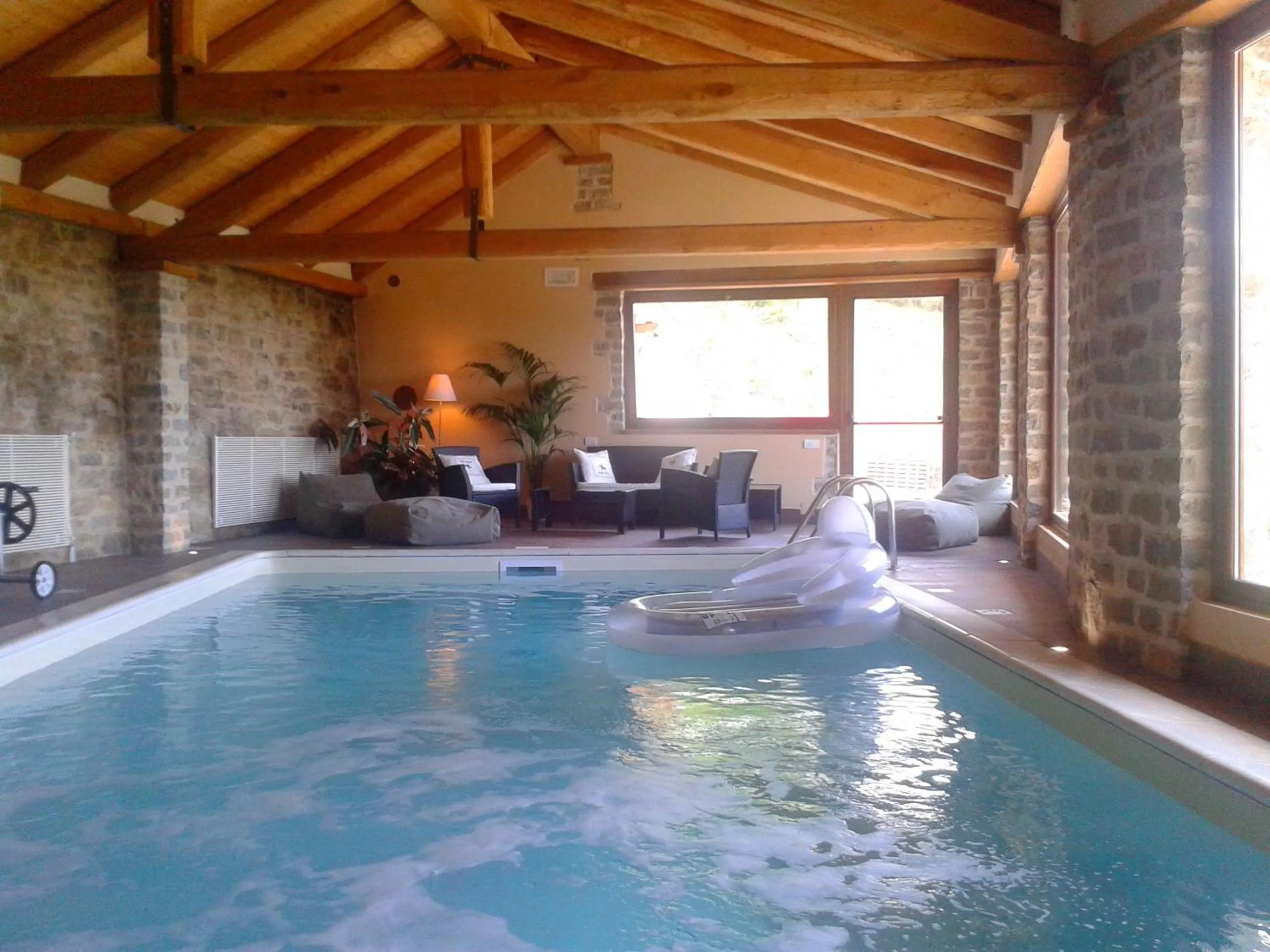 Swimming pool in Trattoria Del Bivio