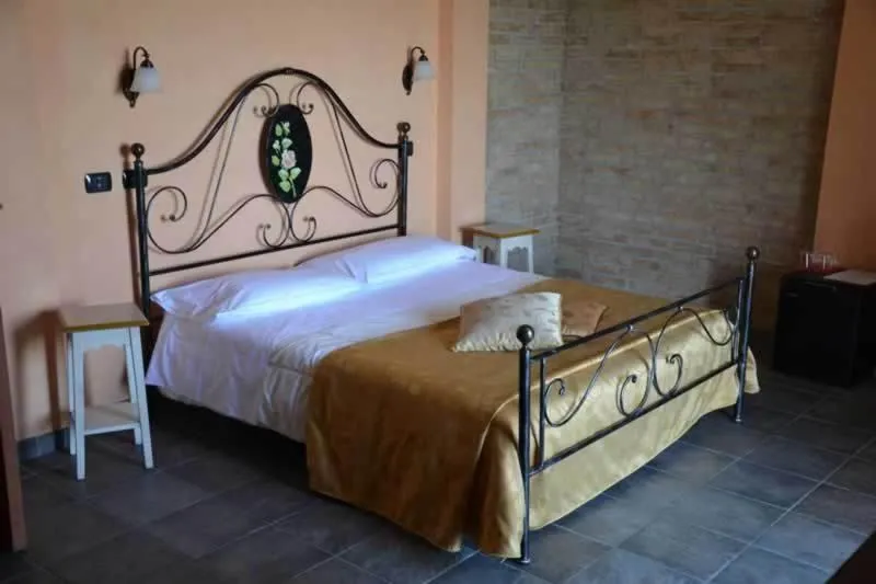 Bed in Trattoria Del Bivio