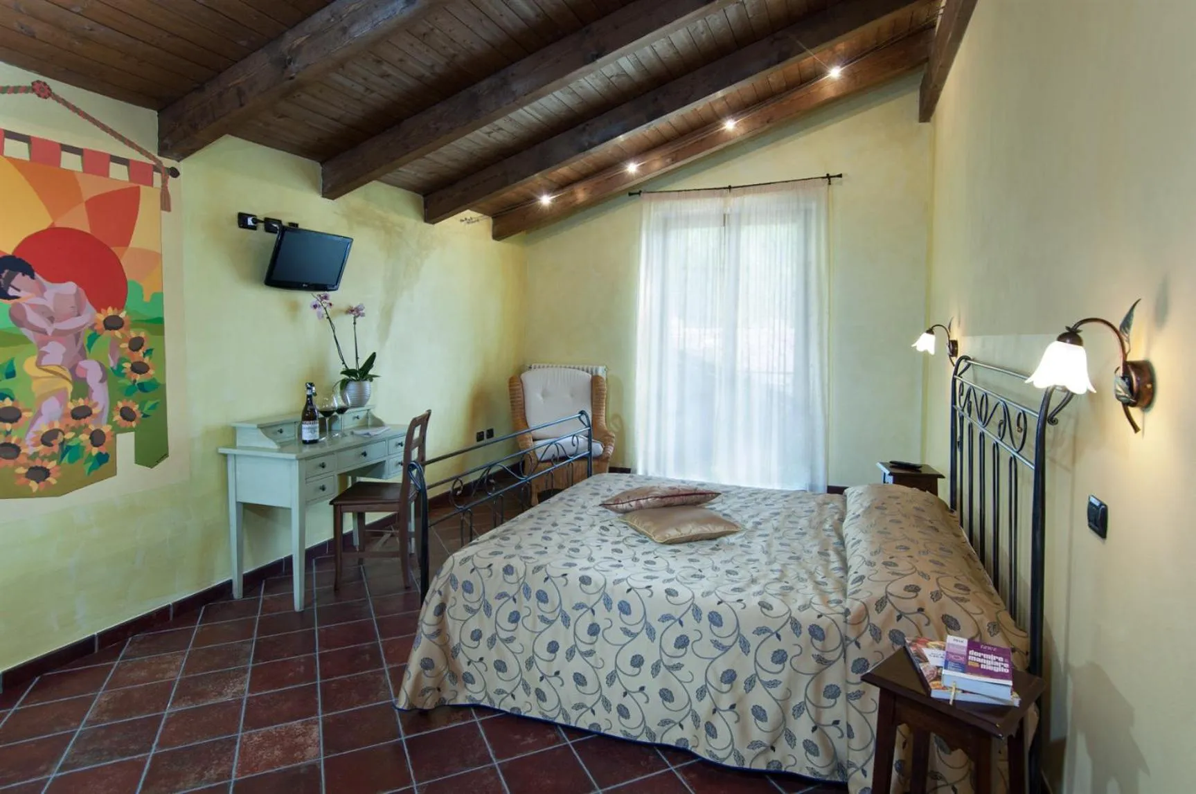 Photo of the whole room, Bed in Trattoria Del Bivio