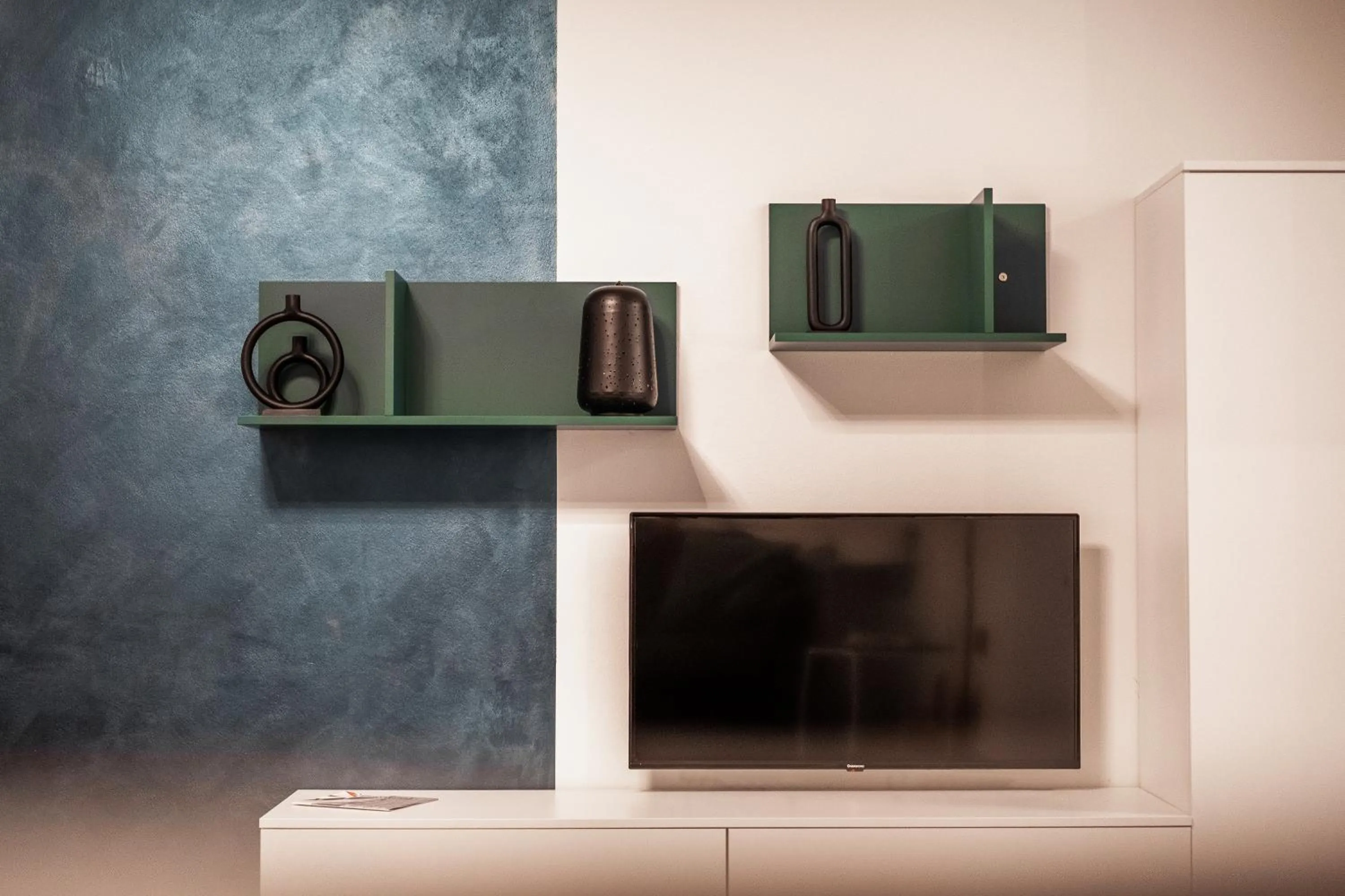 TV and multimedia in Appartamenti Vasco Renna Surf Center