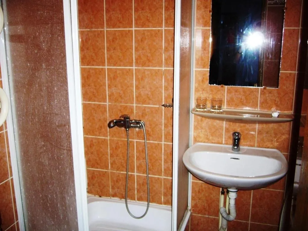 Hotel Profspilkovyi