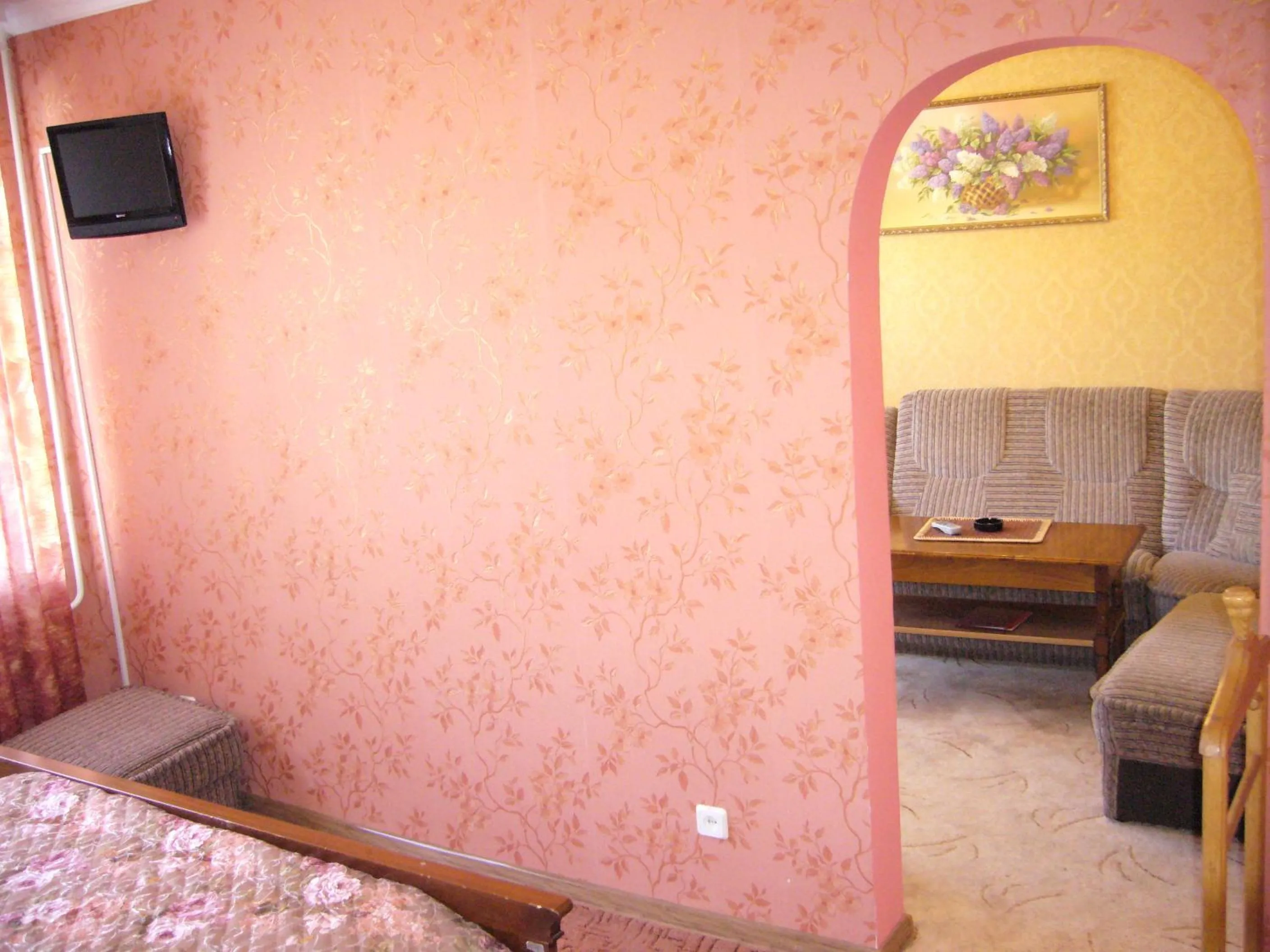 Bed in Hotel Profspilkovyi