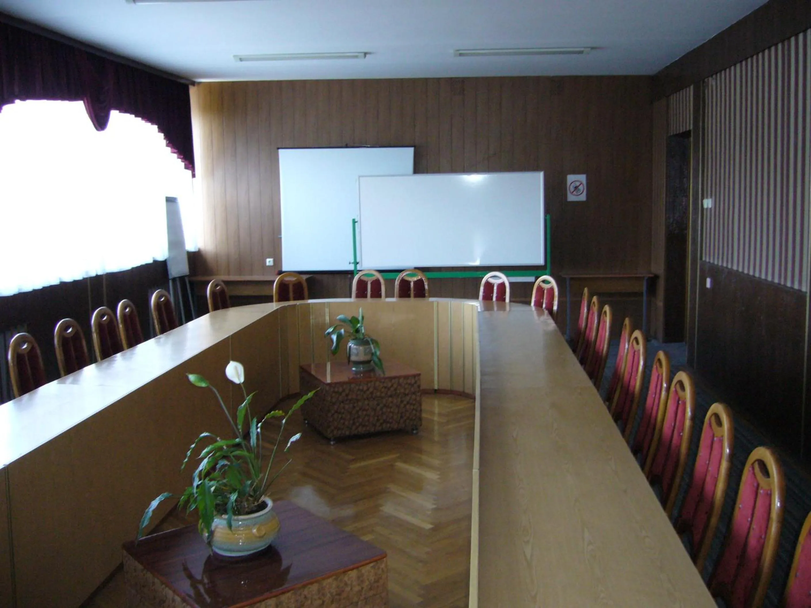Hotel Profspilkovyi