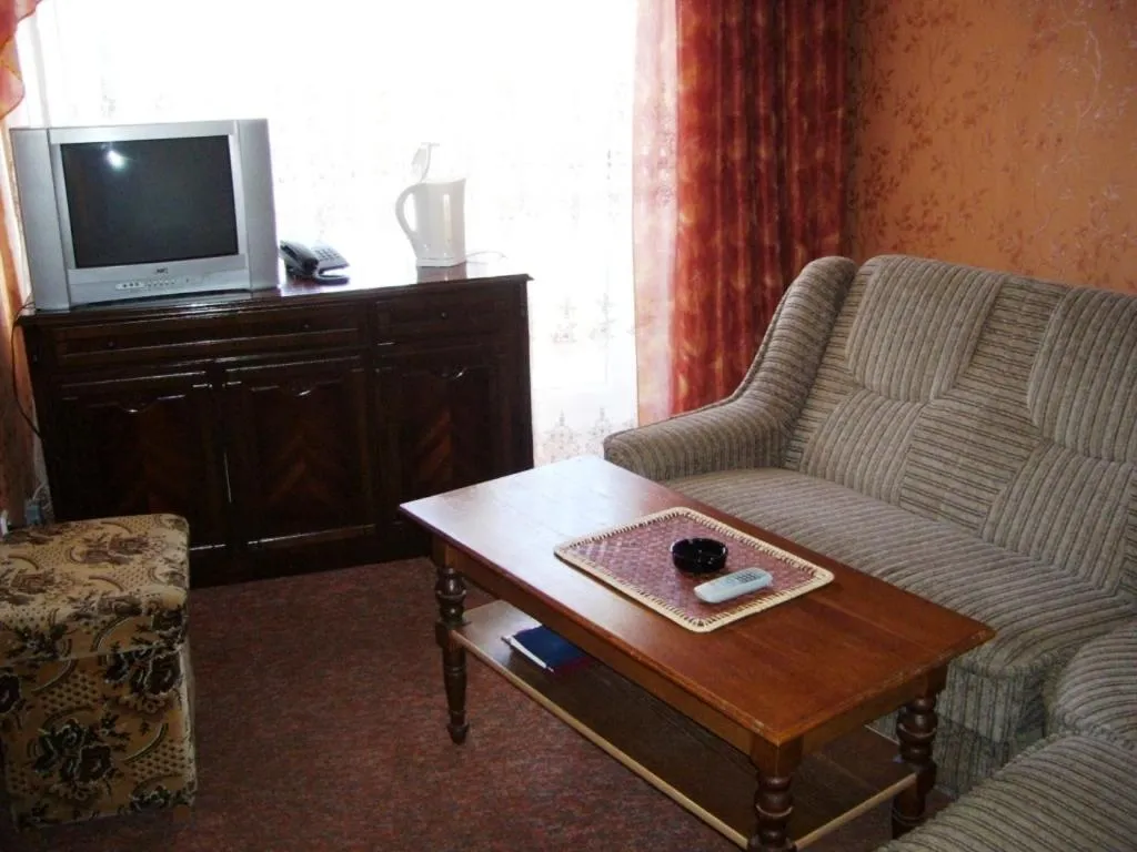 Hotel Profspilkovyi