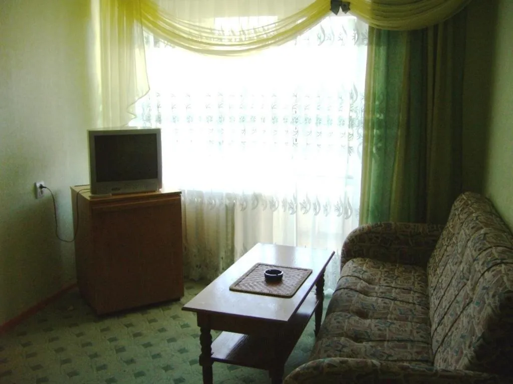 Hotel Profspilkovyi