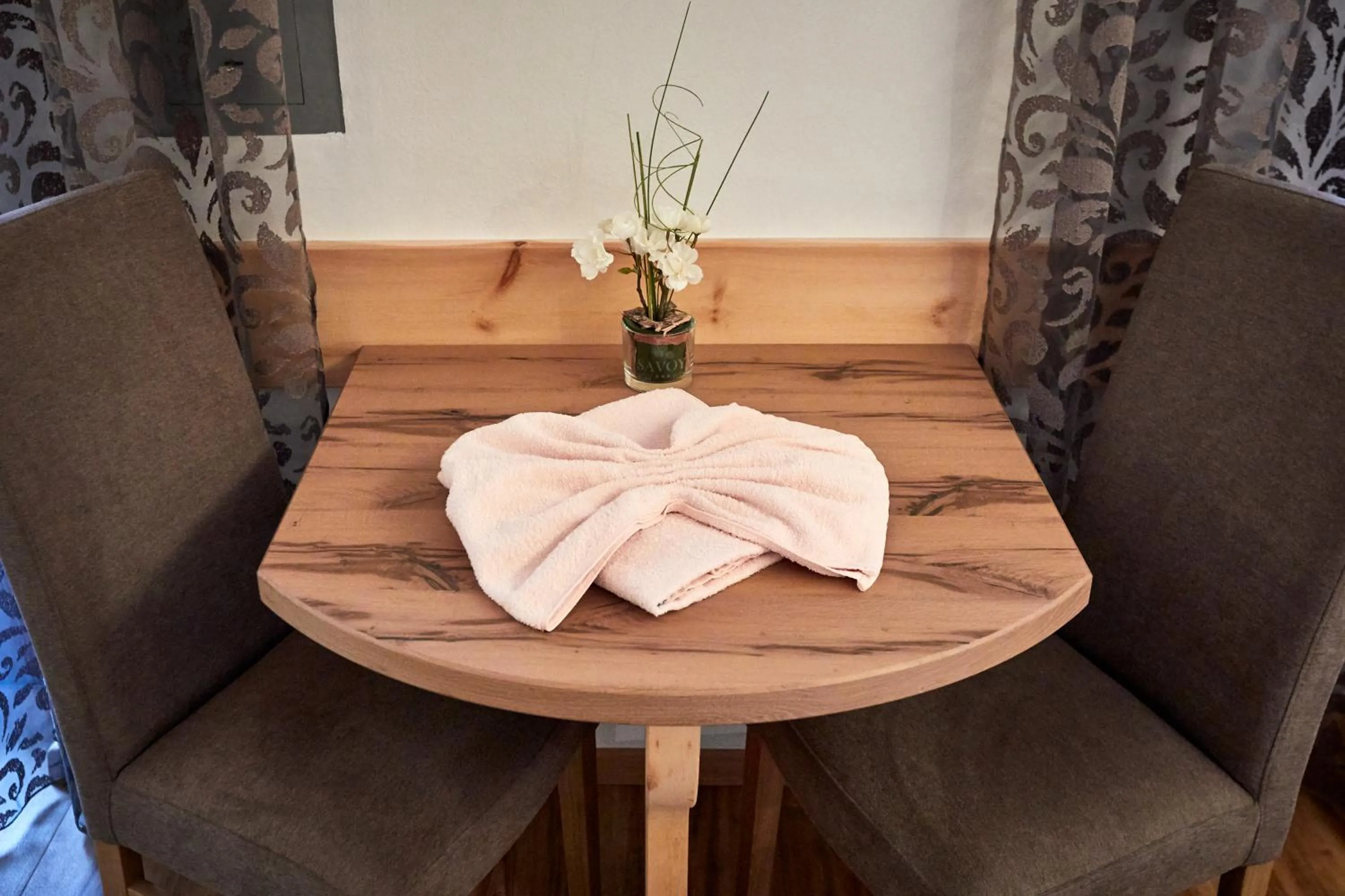 Seating area in Hotel Garni Savoy - new opening