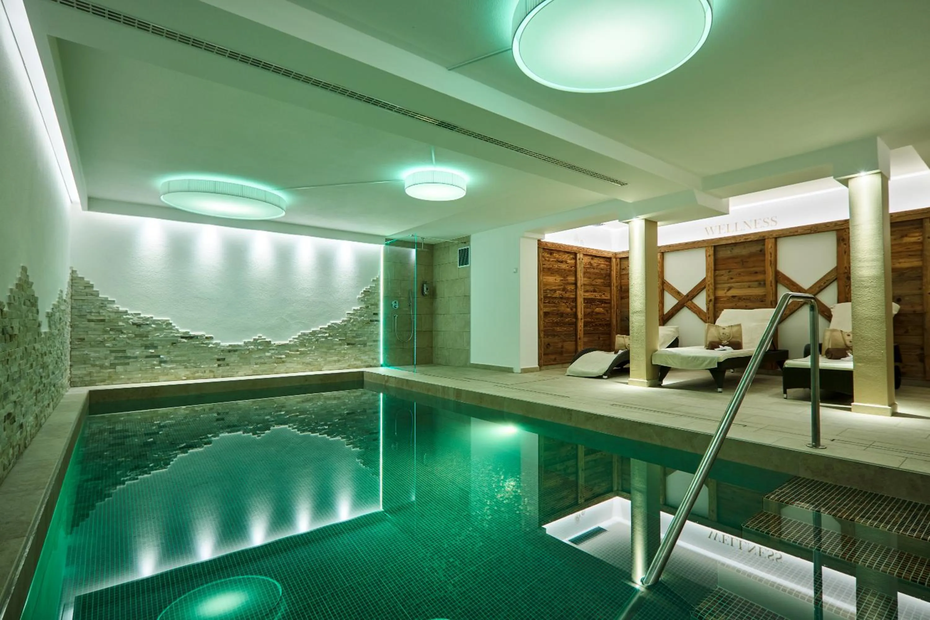 Spa and wellness centre/facilities in Hotel Garni Savoy - new opening