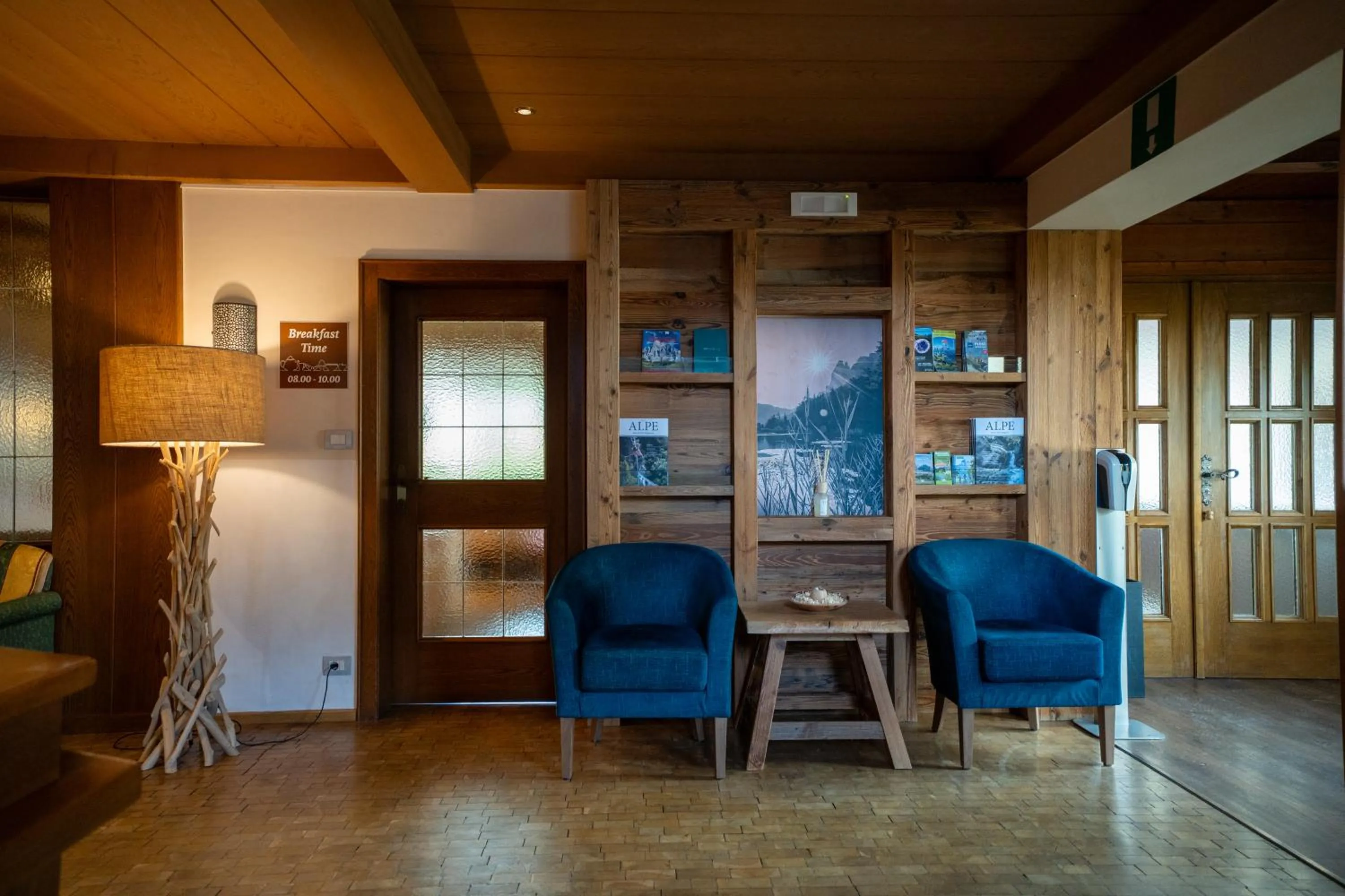 Seating area, Bed in Hotel Garni Savoy - new opening