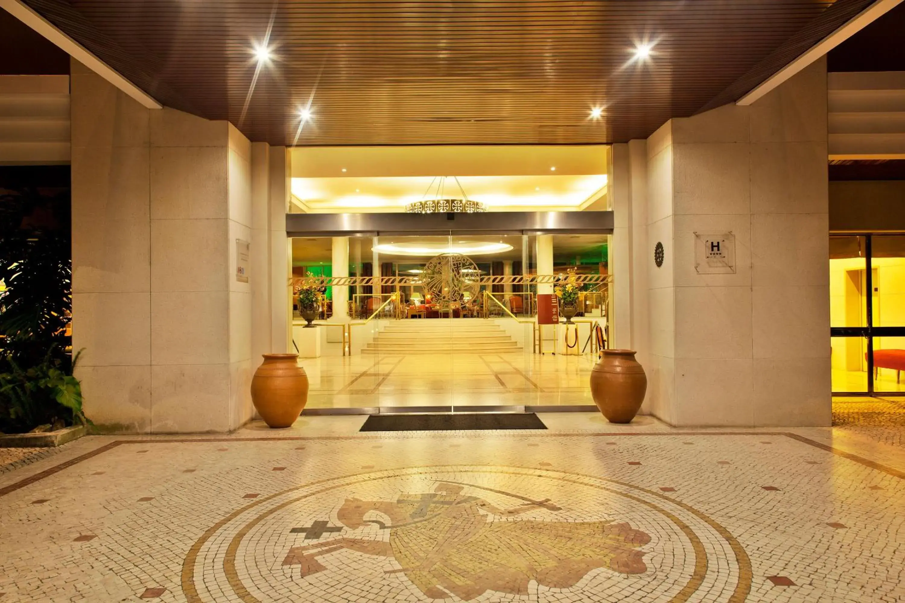 Facade/entrance in Hotel Dos Templarios Facade/entrance in Hotel Dos Templarios