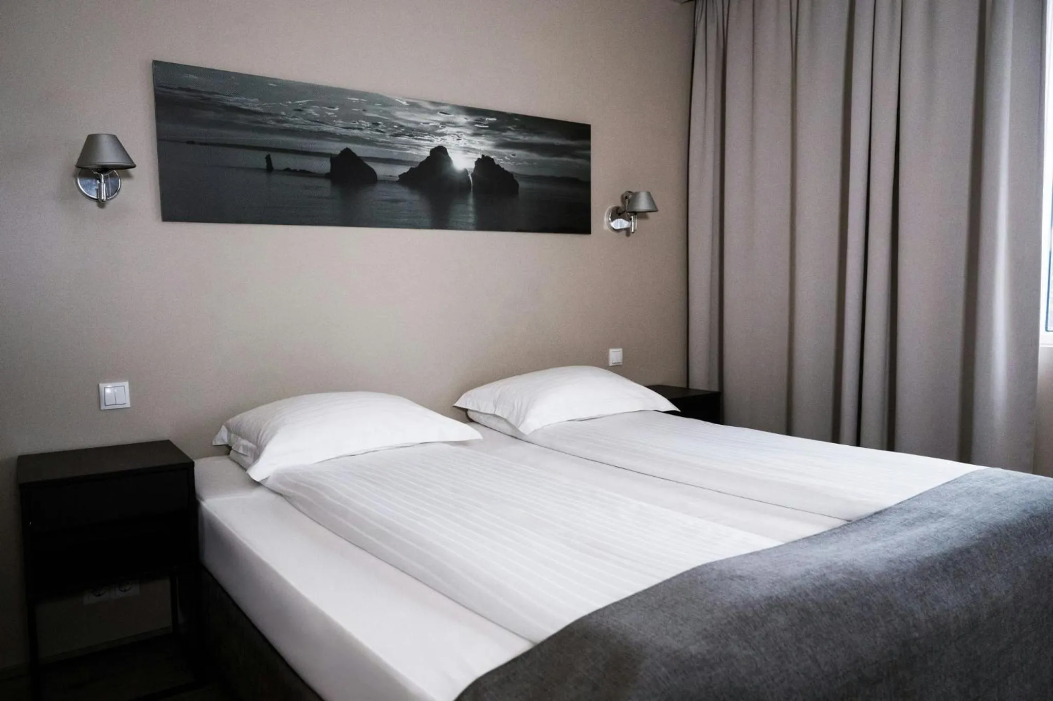 Bedroom, Bed in Hotel Vestmannaeyjar