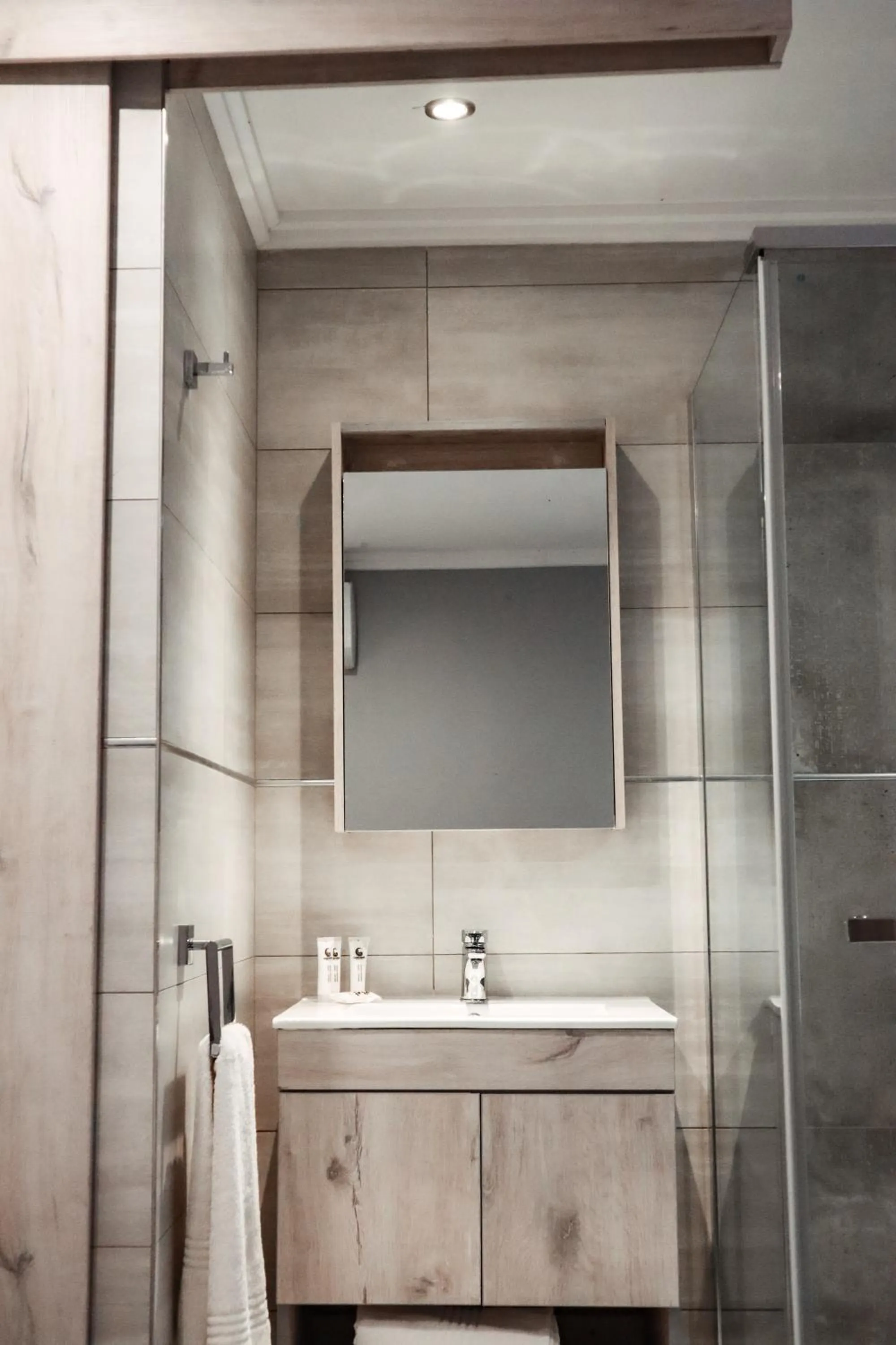 Bathroom in Cascades Guest Lodge