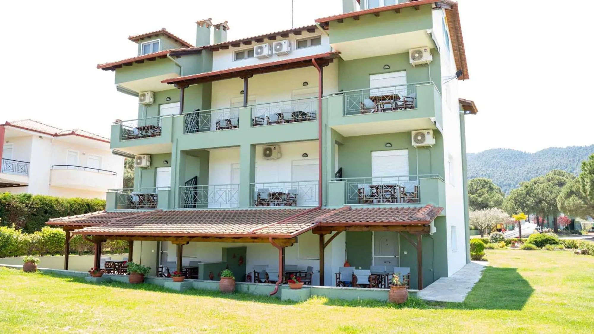 Alexandros Hotel Apartments