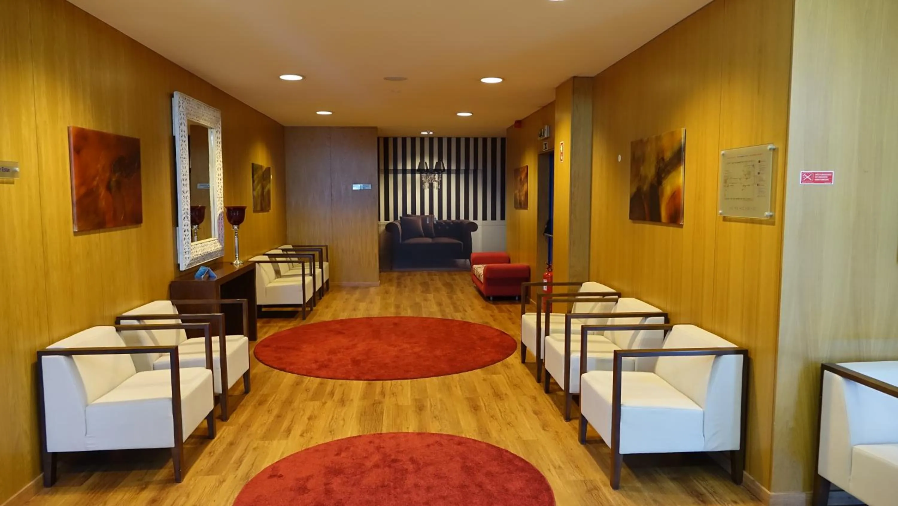 Decorative detail, Bed in Eurosol Residence Hotel Apartamento