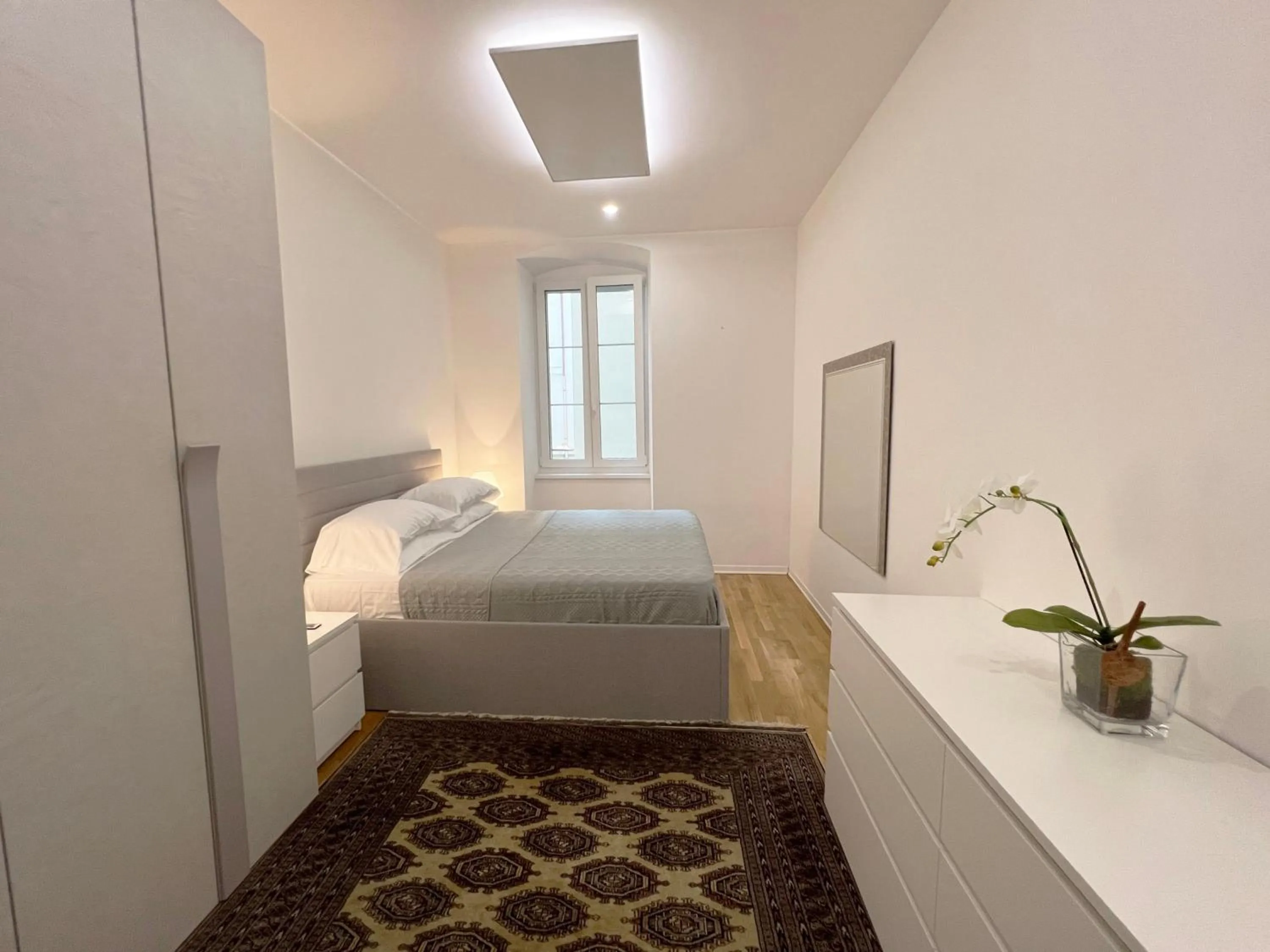 Bedroom, Bed in Trieste 411 - Rooms & Apartments