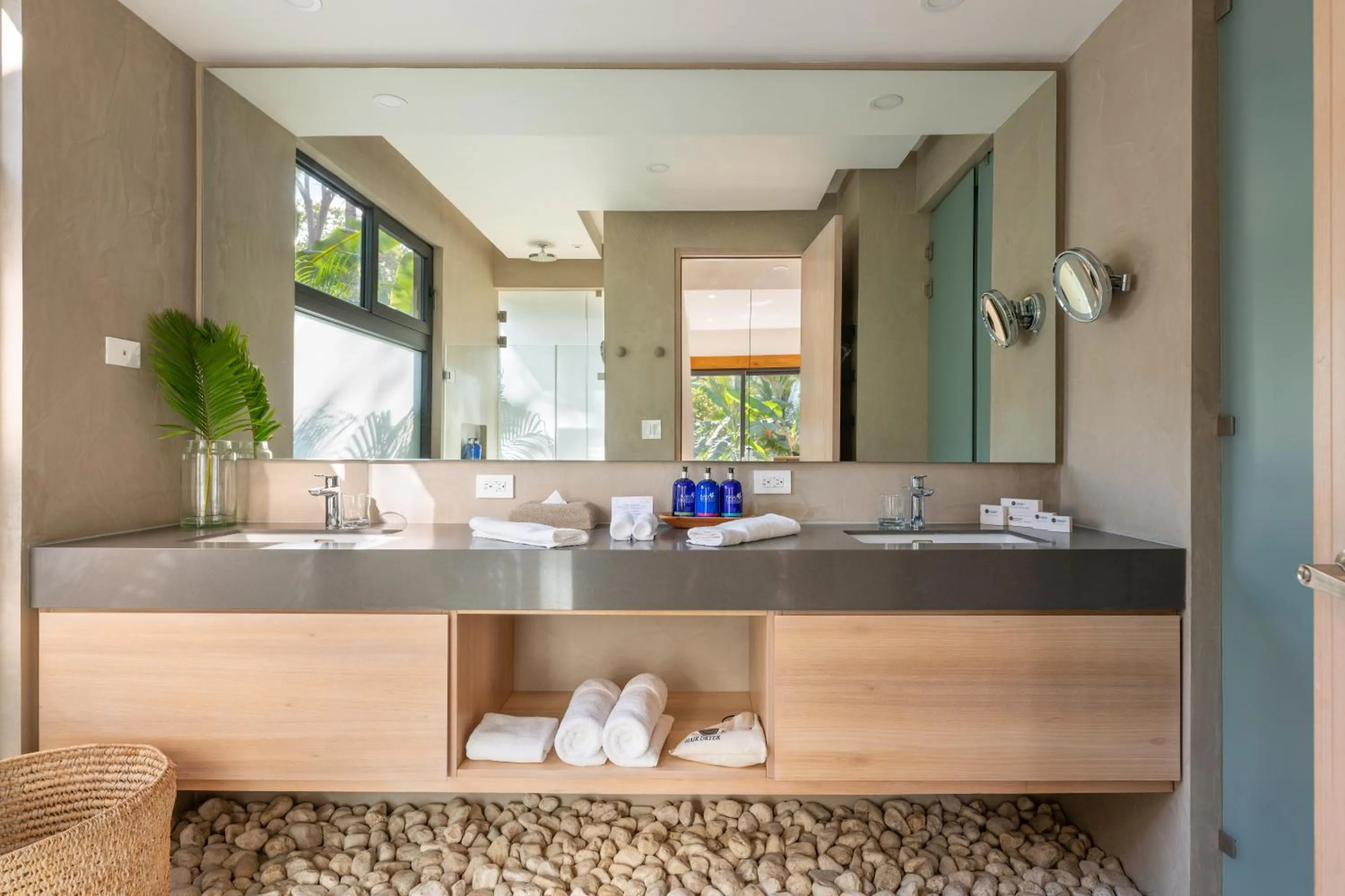 Bathroom in Hotel Nantipa - A Tico Beach Experience
