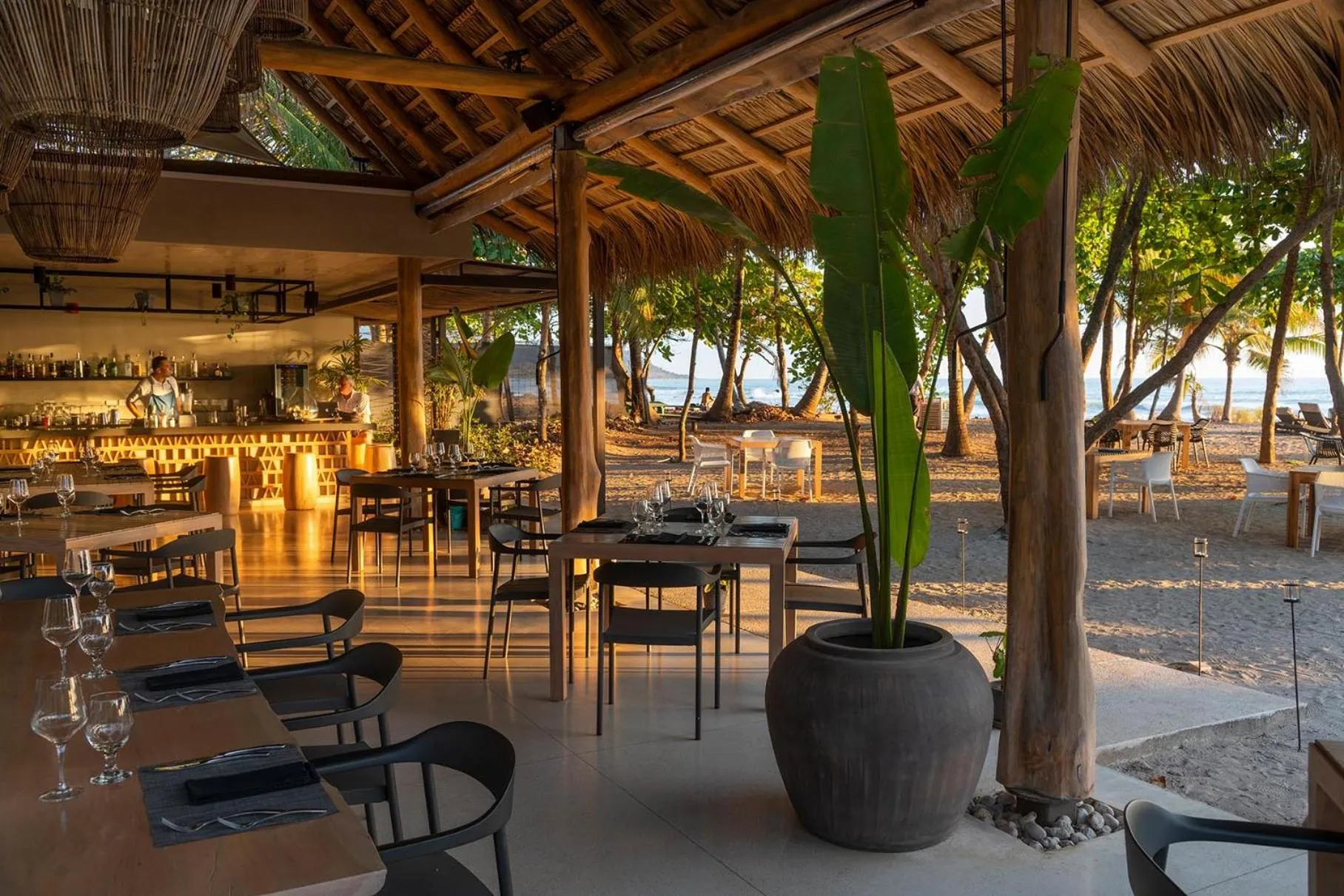 Restaurant/places to eat in Hotel Nantipa - A Tico Beach Experience