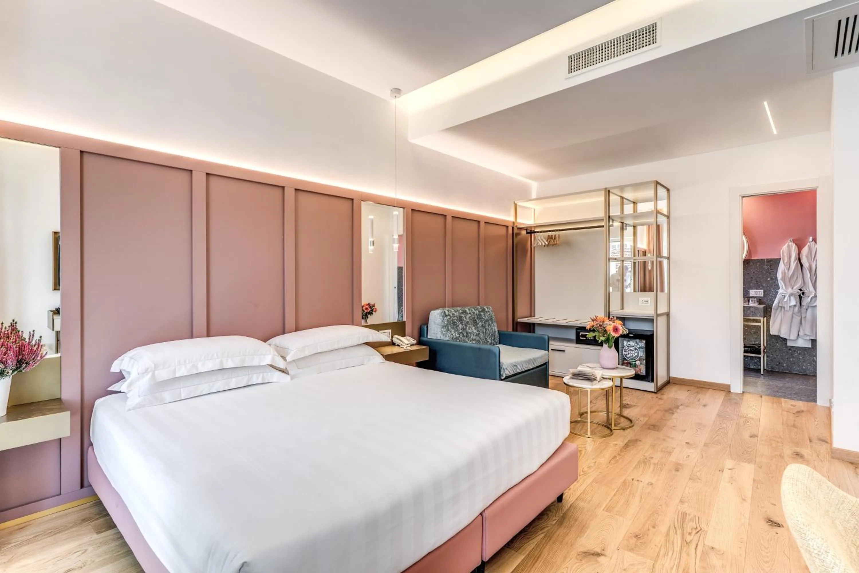 Bedroom, Bed in Relais Trevi 95 Boutique Hotel